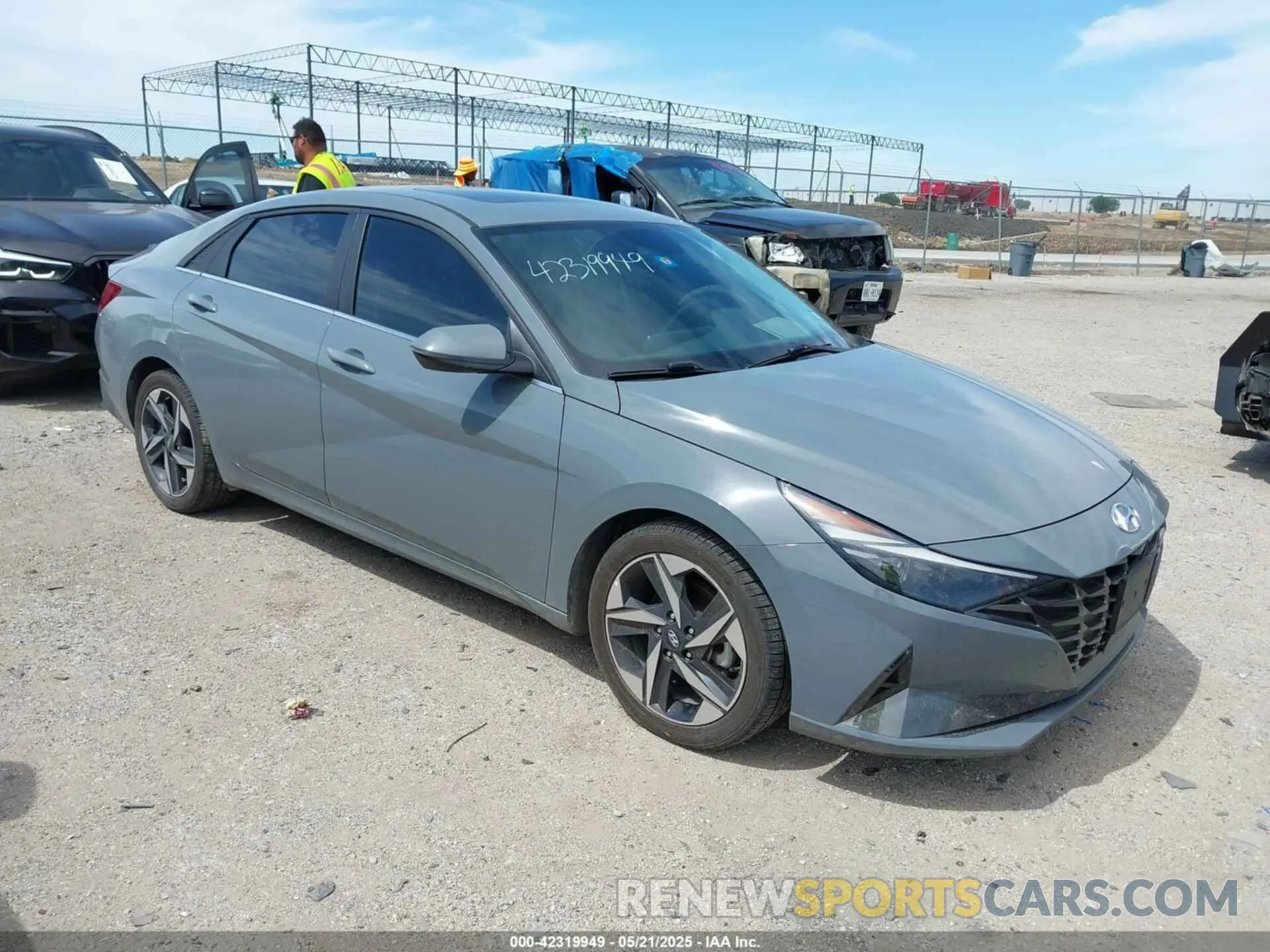 1 Photograph of a damaged car KMHLP4AGXNU341963 HYUNDAI ELANTRA 2022