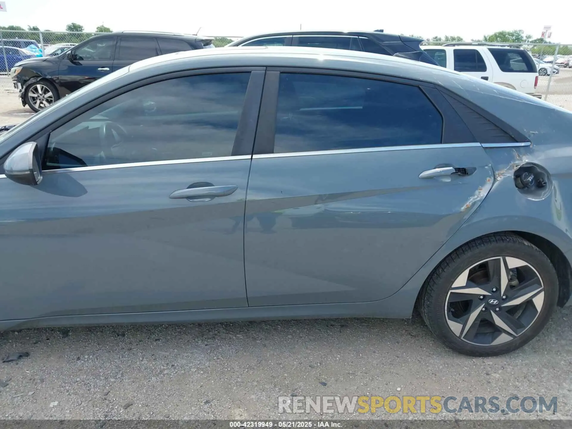14 Photograph of a damaged car KMHLP4AGXNU341963 HYUNDAI ELANTRA 2022