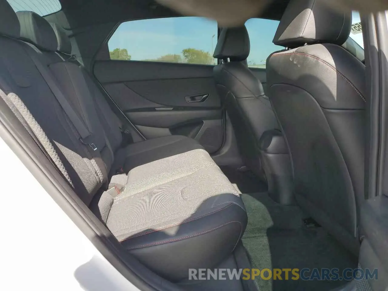 10 Photograph of a damaged car KMHLR4AF0NU227522 HYUNDAI ELANTRA 2022