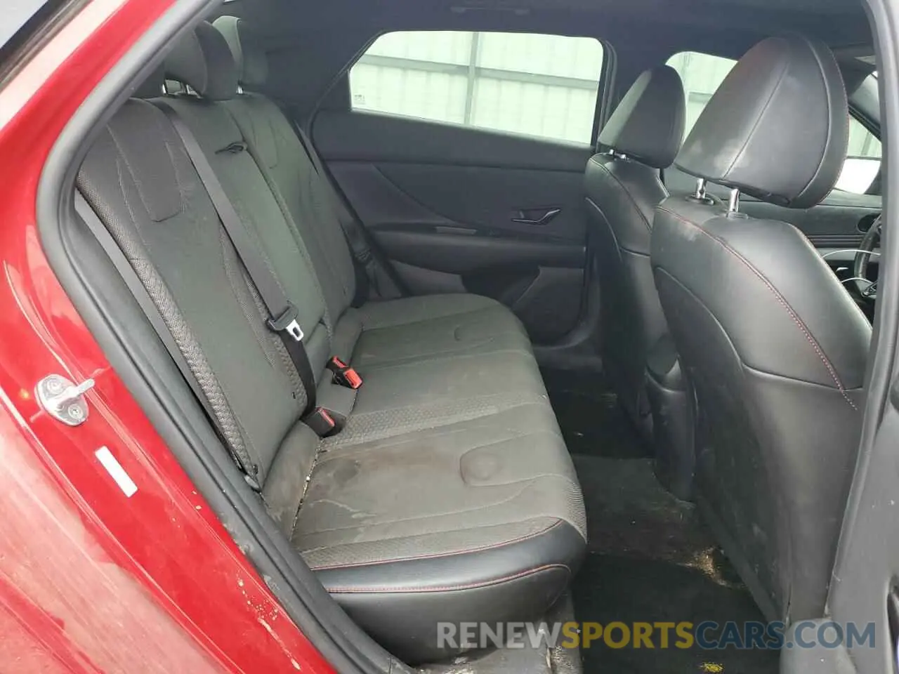 10 Photograph of a damaged car KMHLR4AF0NU345599 HYUNDAI ELANTRA 2022