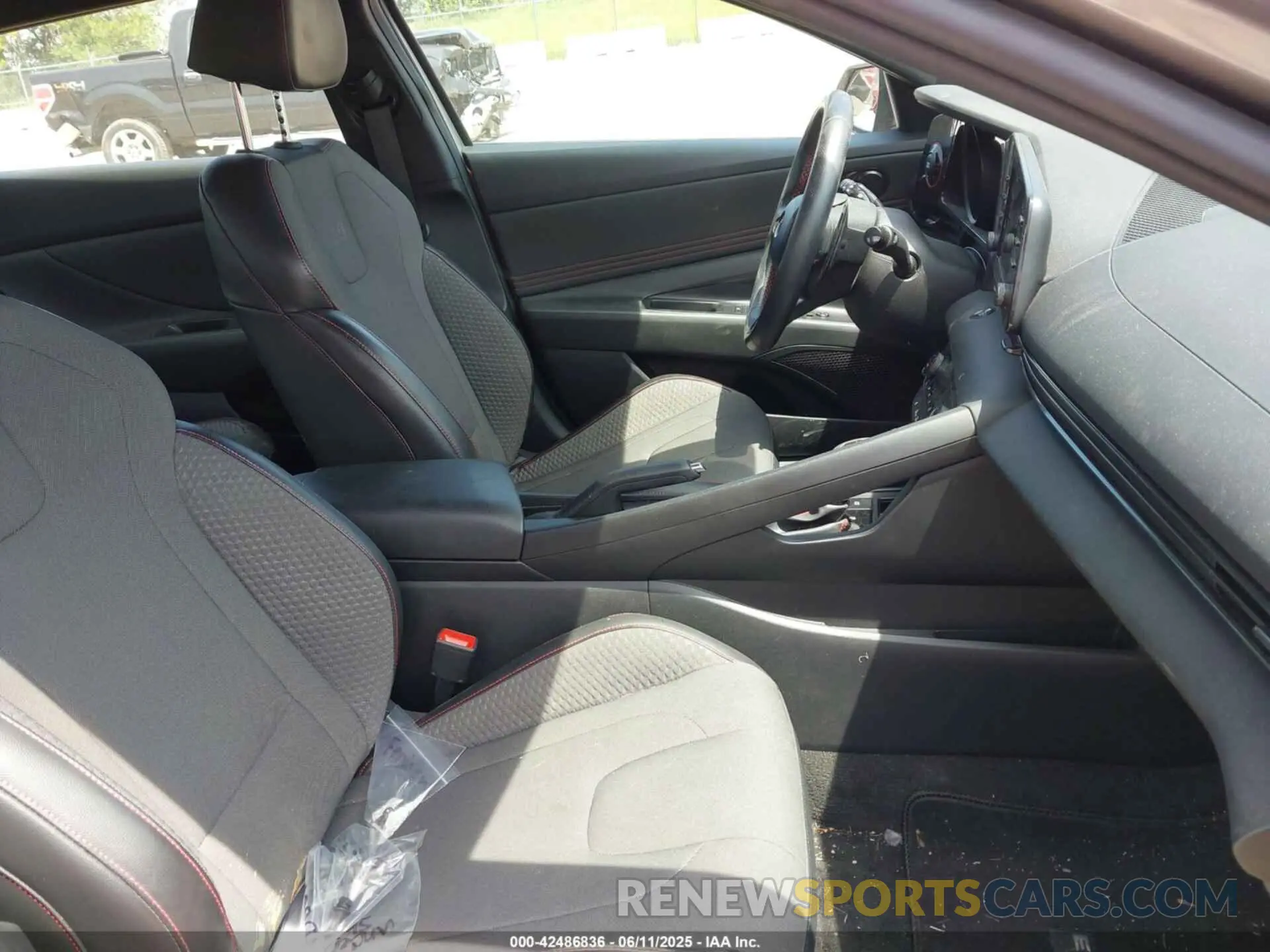 5 Photograph of a damaged car KMHLR4AF8NU331644 HYUNDAI ELANTRA 2022