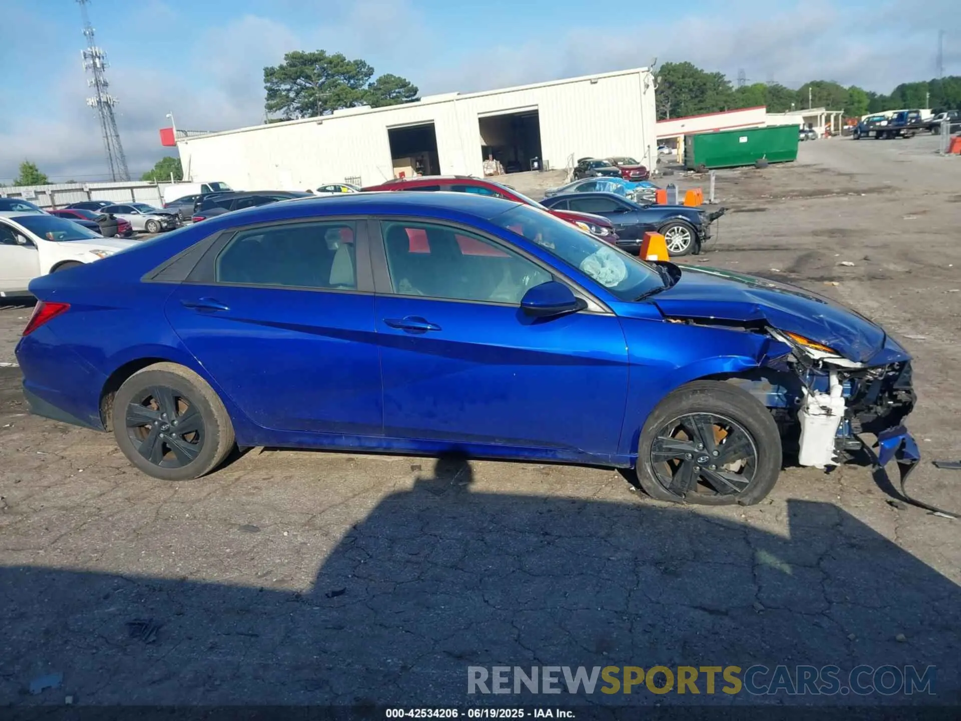 12 Photograph of a damaged car KMHLS4AG2NU367617 HYUNDAI ELANTRA 2022