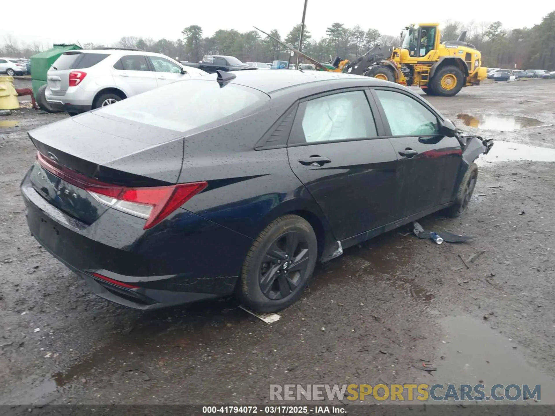 4 Photograph of a damaged car KMHLS4AG3NU243663 HYUNDAI ELANTRA 2022