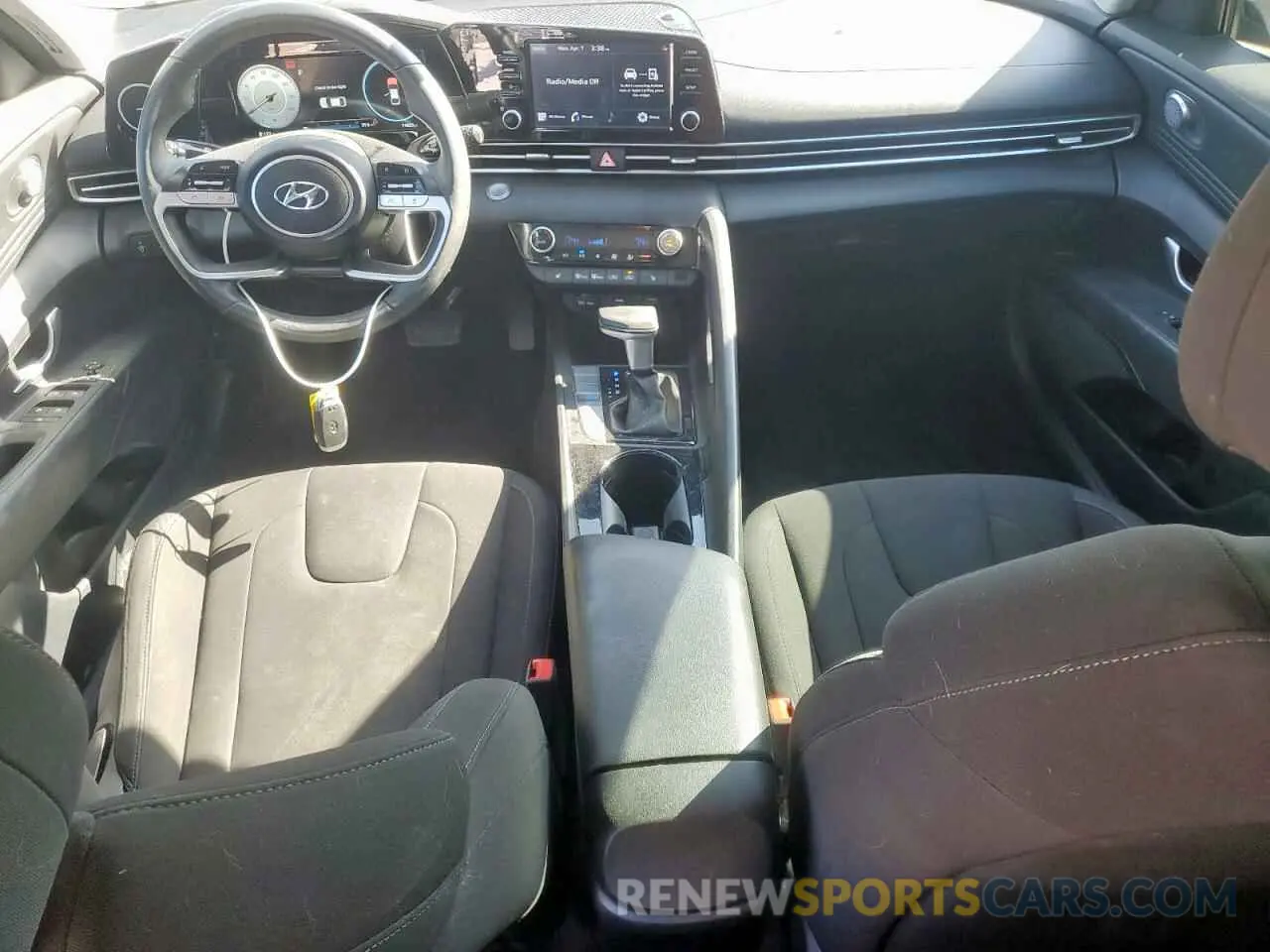 8 Photograph of a damaged car KMHLS4AG4NU217170 HYUNDAI ELANTRA 2022