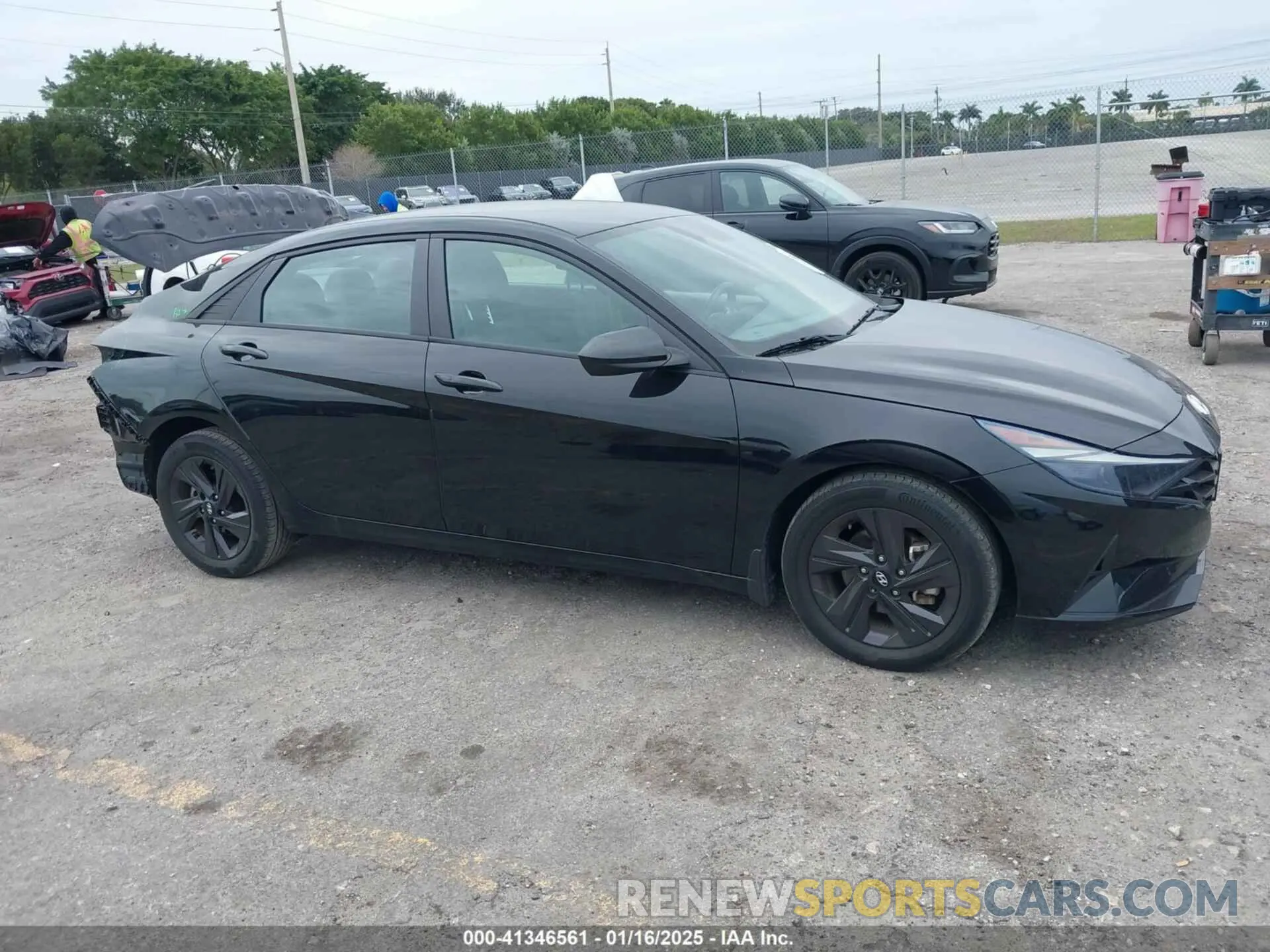 14 Photograph of a damaged car KMHLS4AG5NU218134 HYUNDAI ELANTRA 2022