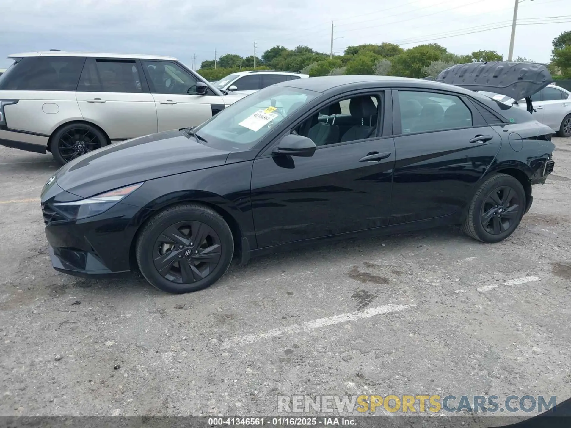 2 Photograph of a damaged car KMHLS4AG5NU218134 HYUNDAI ELANTRA 2022