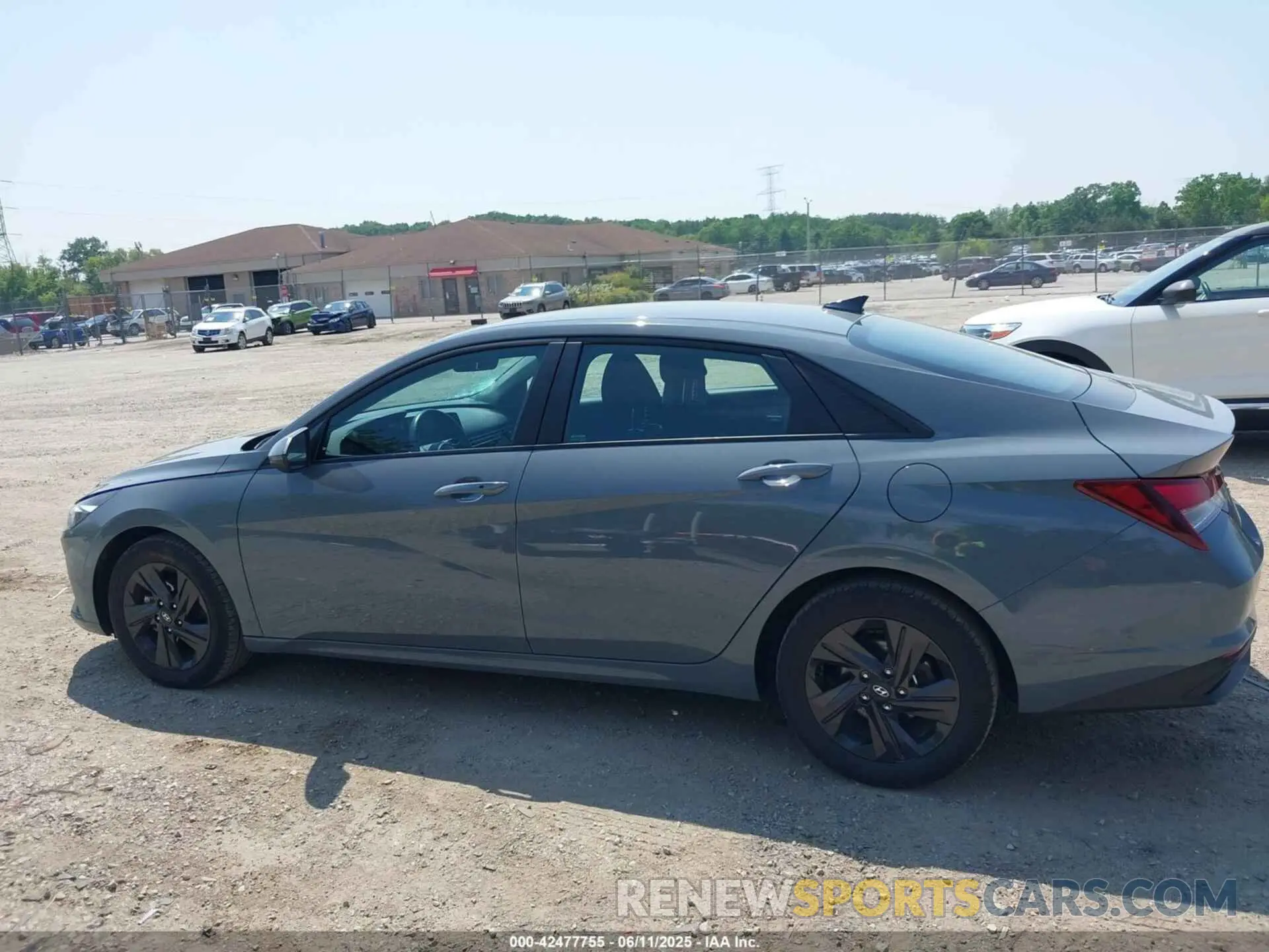 14 Photograph of a damaged car KMHLS4AG5NU233684 HYUNDAI ELANTRA 2022