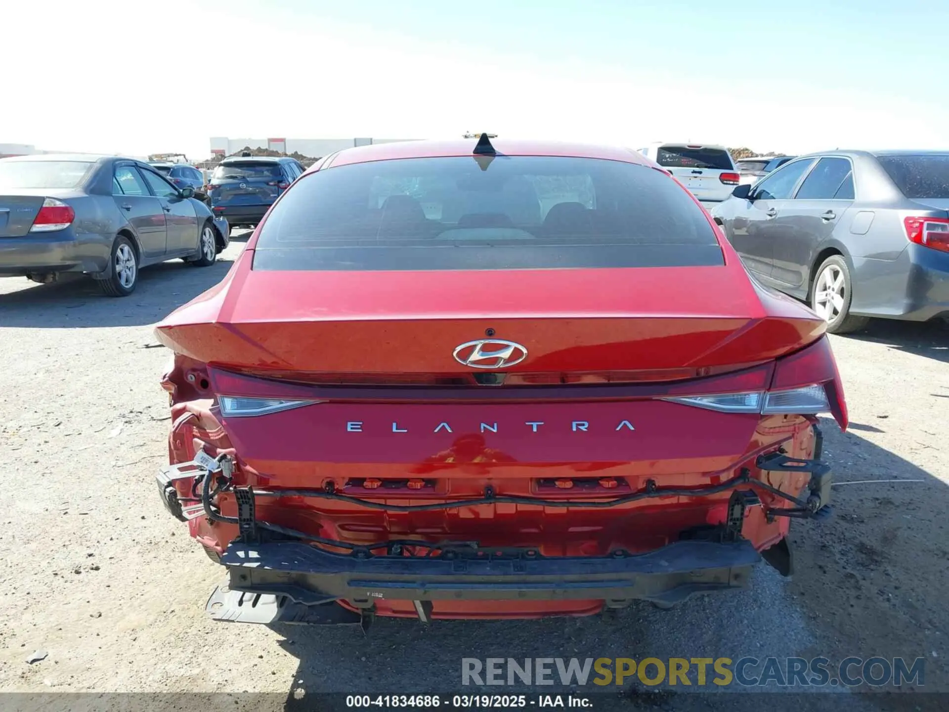 17 Photograph of a damaged car KMHLS4AG6NU337004 HYUNDAI ELANTRA 2022
