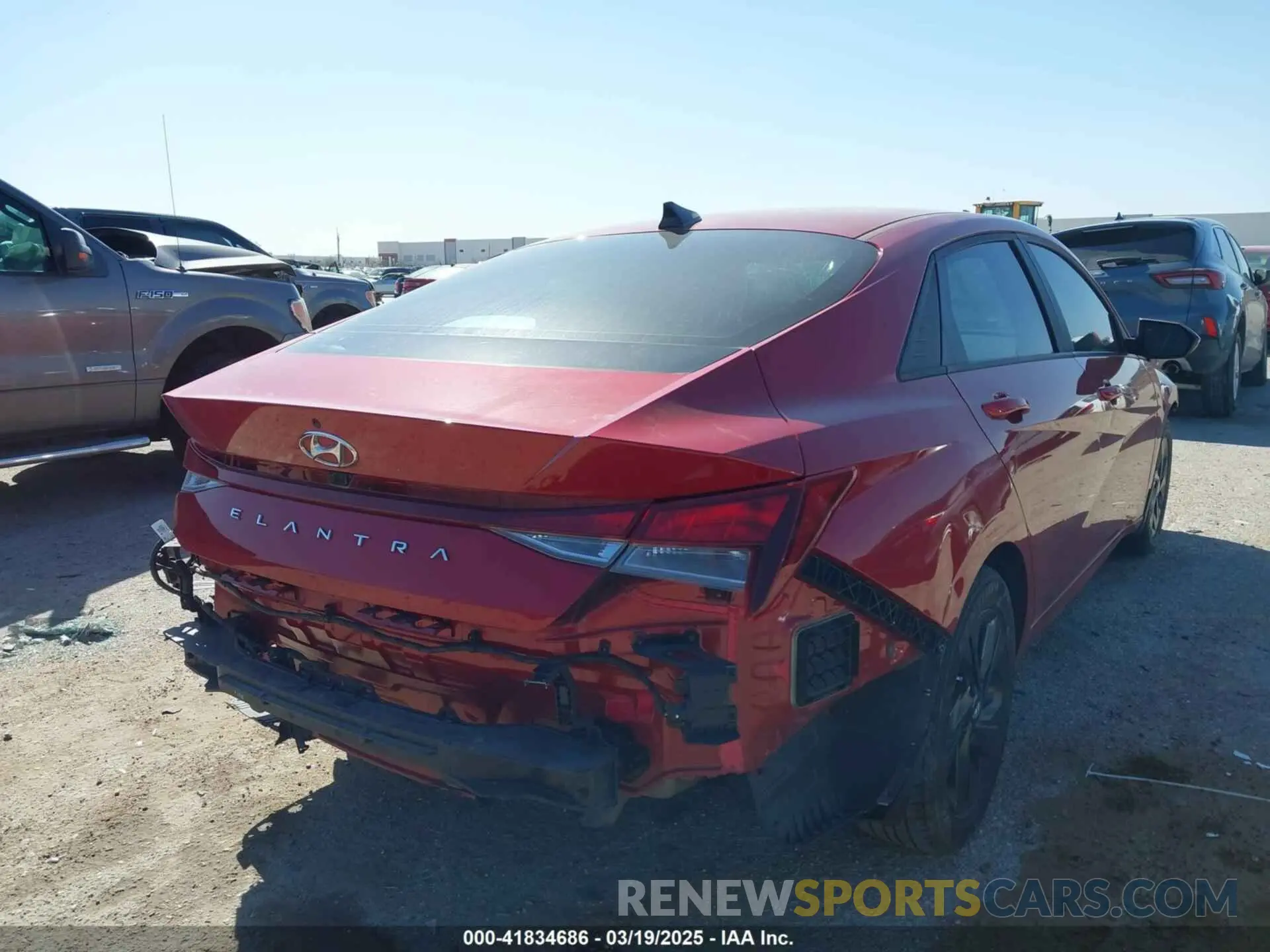 4 Photograph of a damaged car KMHLS4AG6NU337004 HYUNDAI ELANTRA 2022