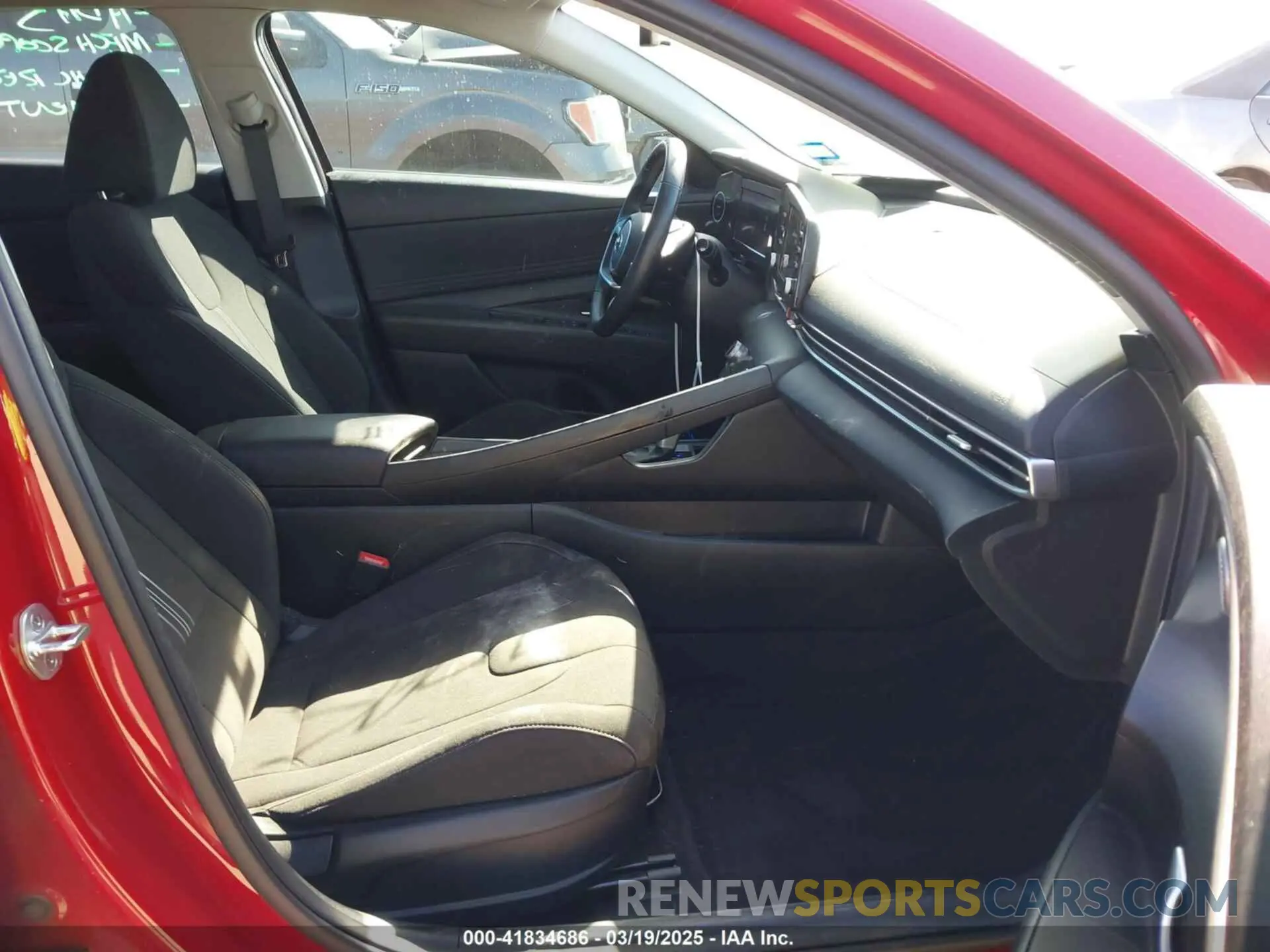 5 Photograph of a damaged car KMHLS4AG6NU337004 HYUNDAI ELANTRA 2022