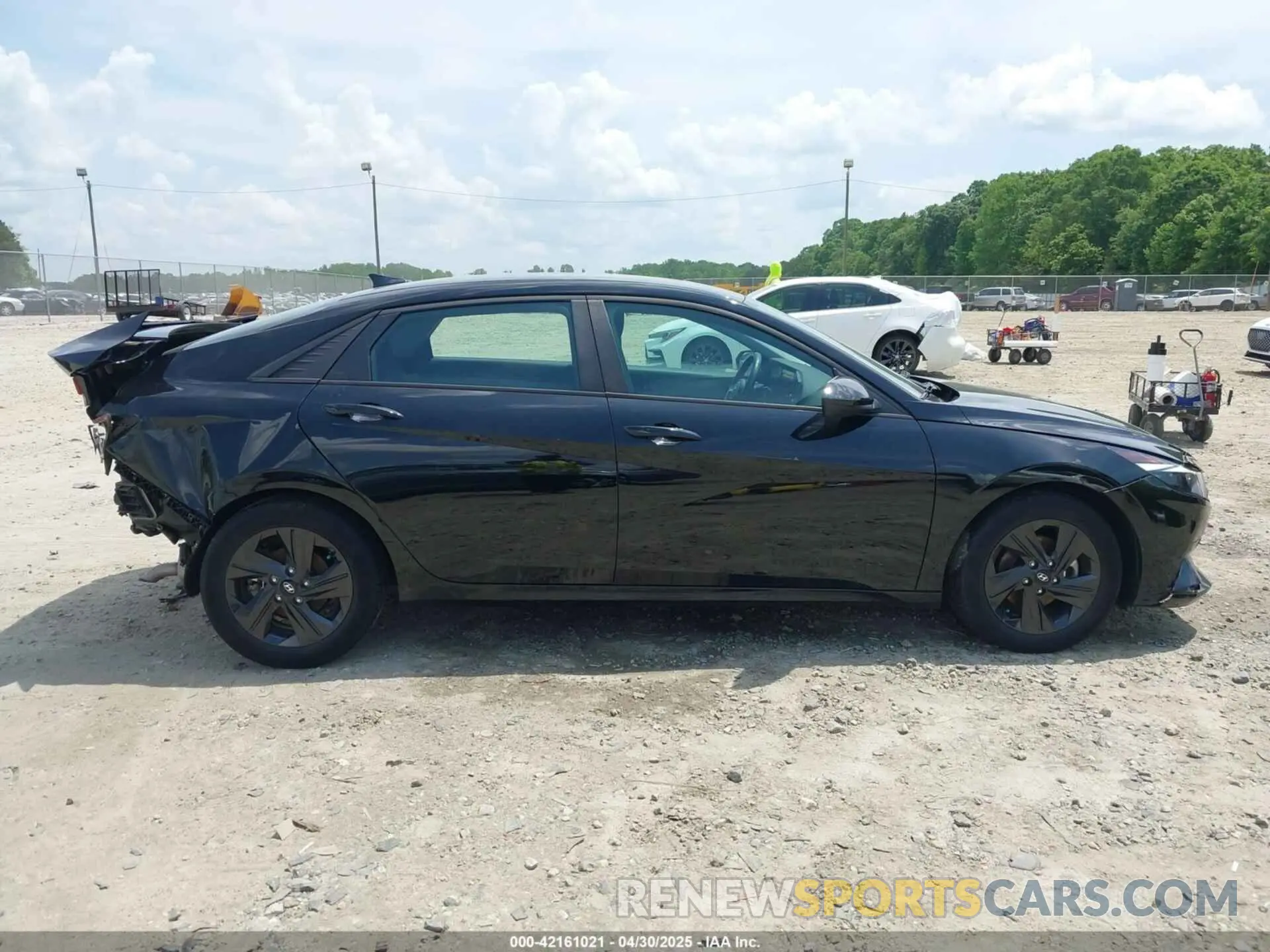 14 Photograph of a damaged car KMHLS4AG7NU217468 HYUNDAI ELANTRA 2022