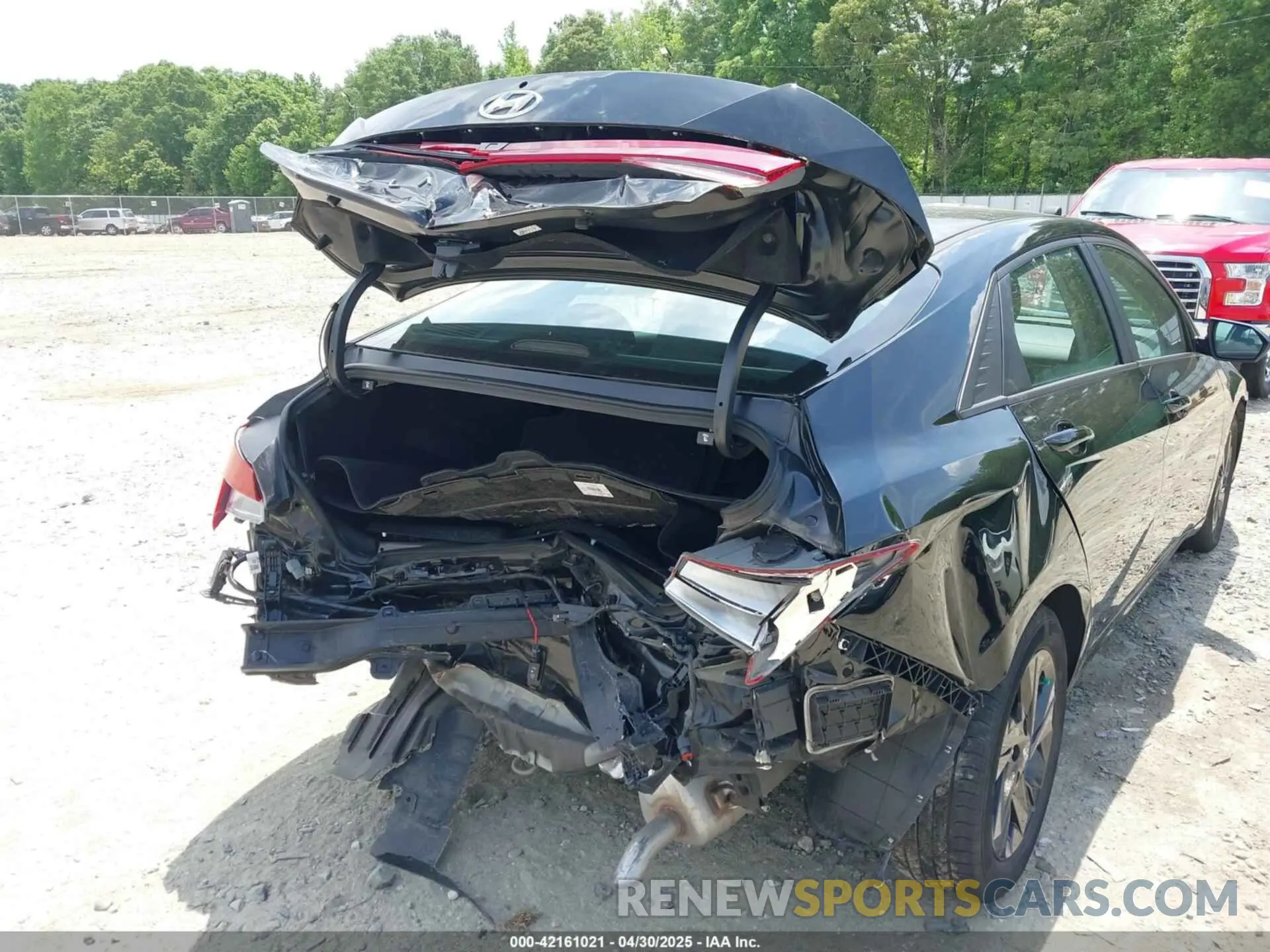6 Photograph of a damaged car KMHLS4AG7NU217468 HYUNDAI ELANTRA 2022