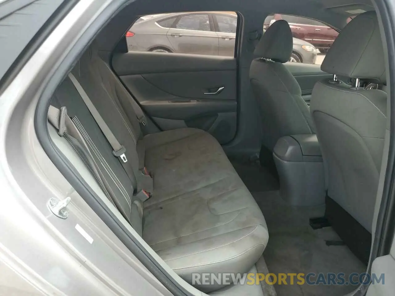 10 Photograph of a damaged car KMHLS4AG7NU307221 HYUNDAI ELANTRA 2022