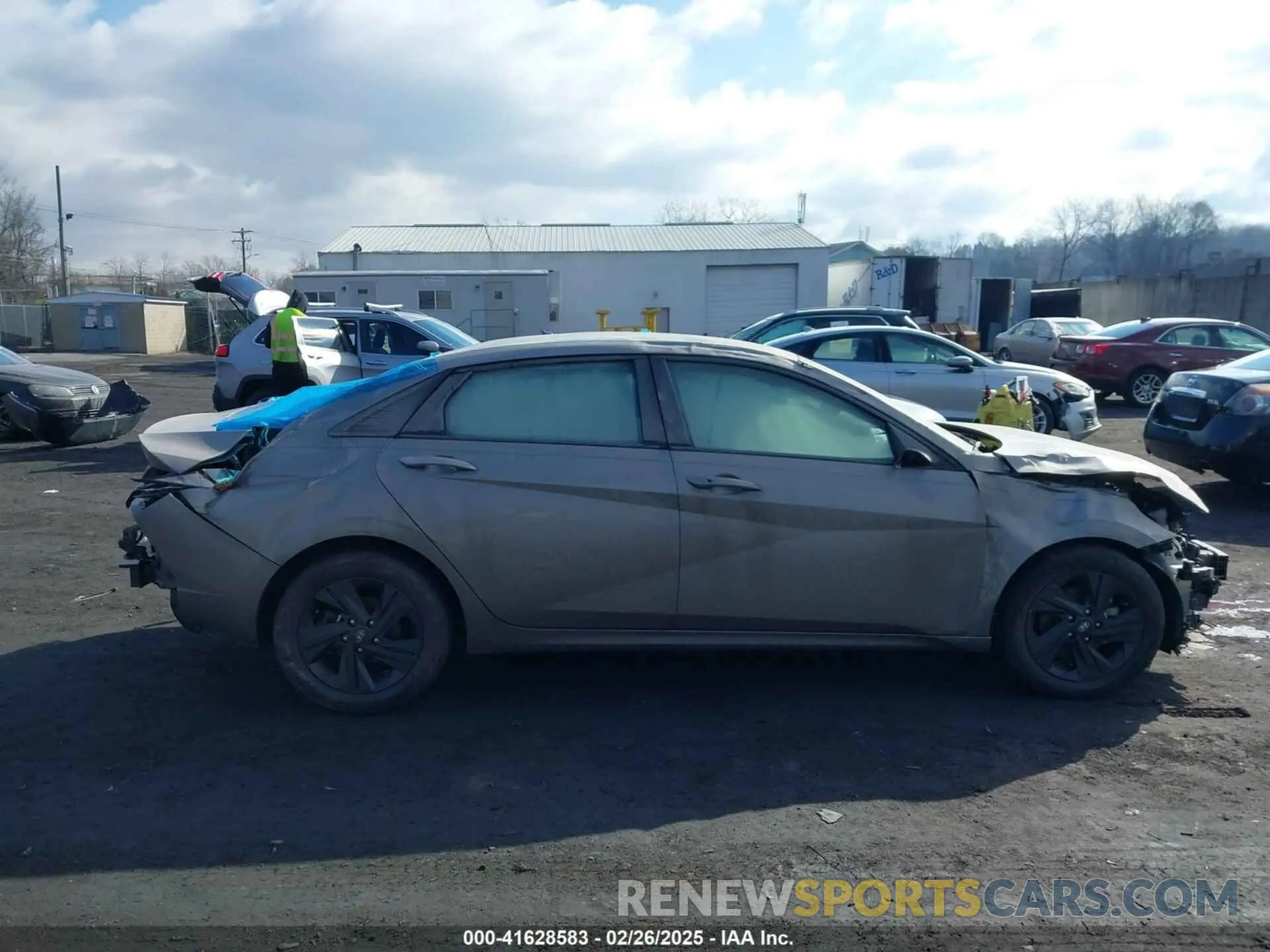 12 Photograph of a damaged car KMHLS4AG7NU347542 HYUNDAI ELANTRA 2022