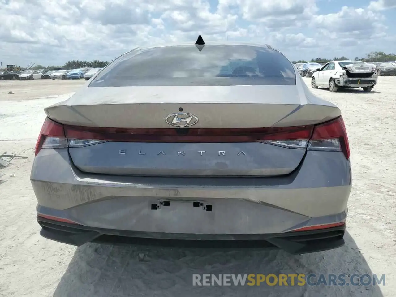 6 Photograph of a damaged car KMHLS4AG8NU335884 HYUNDAI ELANTRA 2022