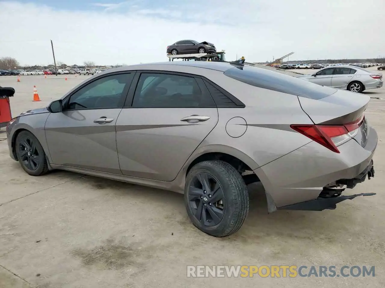 2 Photograph of a damaged car KMHLS4AG8NU336419 HYUNDAI ELANTRA 2022
