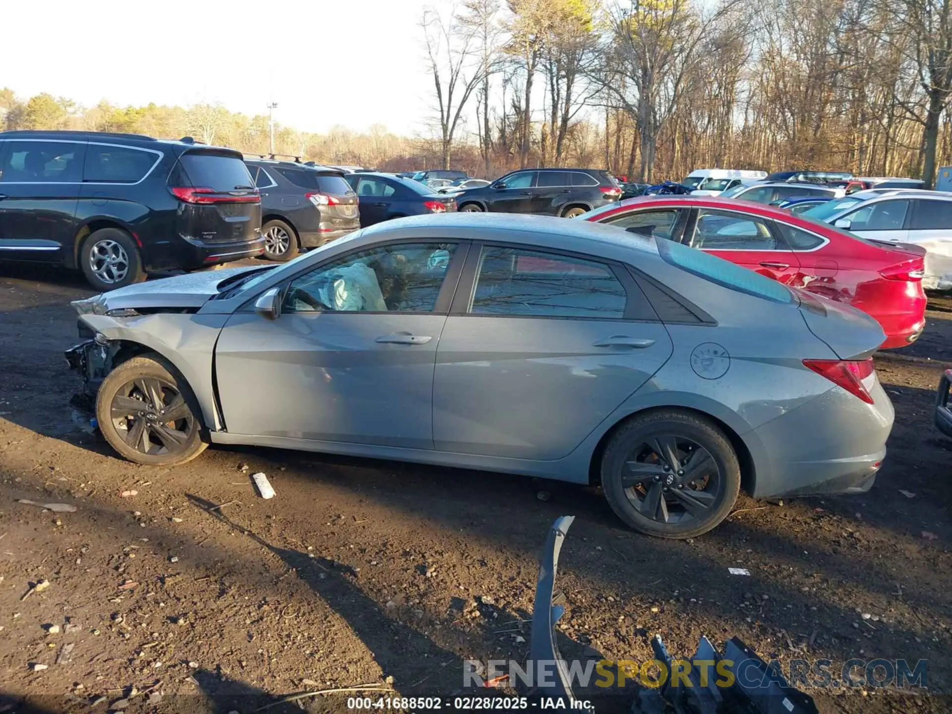 14 Photograph of a damaged car KMHLS4AG9NU288770 HYUNDAI ELANTRA 2022