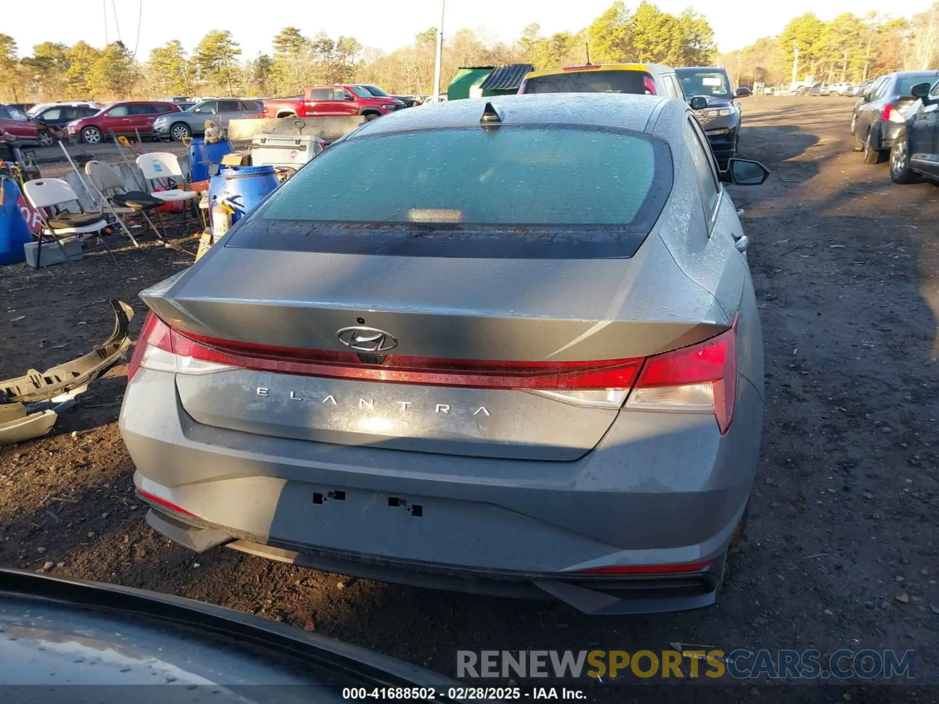 16 Photograph of a damaged car KMHLS4AG9NU288770 HYUNDAI ELANTRA 2022