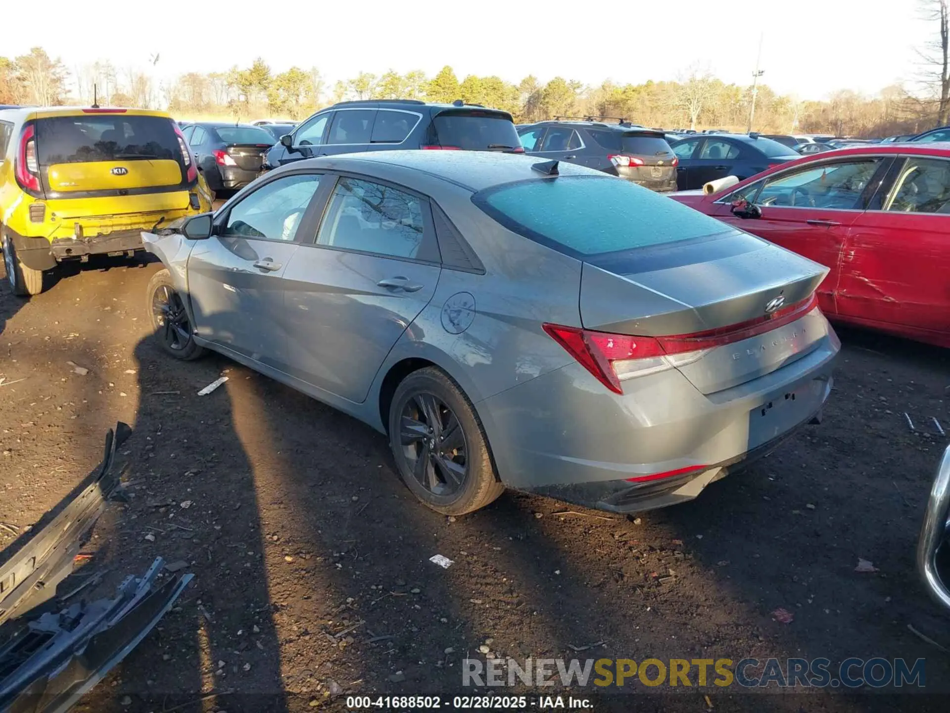 3 Photograph of a damaged car KMHLS4AG9NU288770 HYUNDAI ELANTRA 2022