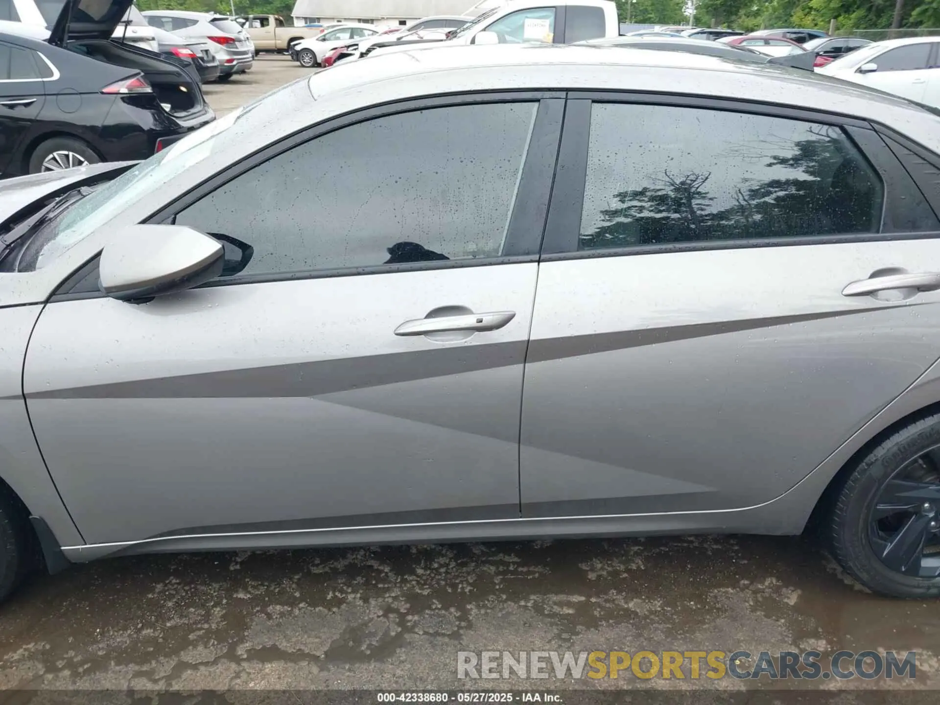 15 Photograph of a damaged car KMHLS4AG9NU368912 HYUNDAI ELANTRA 2022