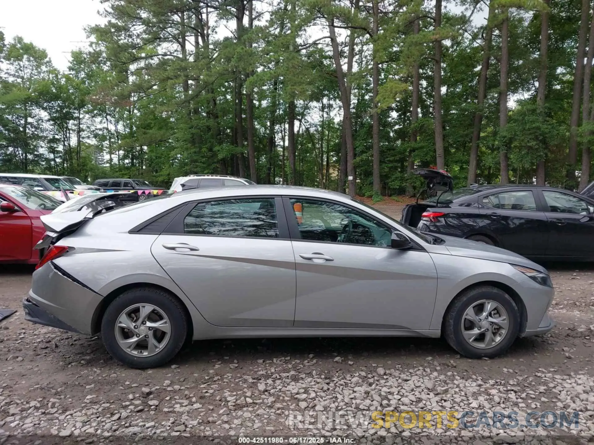 13 Photograph of a damaged car 5NPLL4AG2PH100055 HYUNDAI ELANTRA 2023