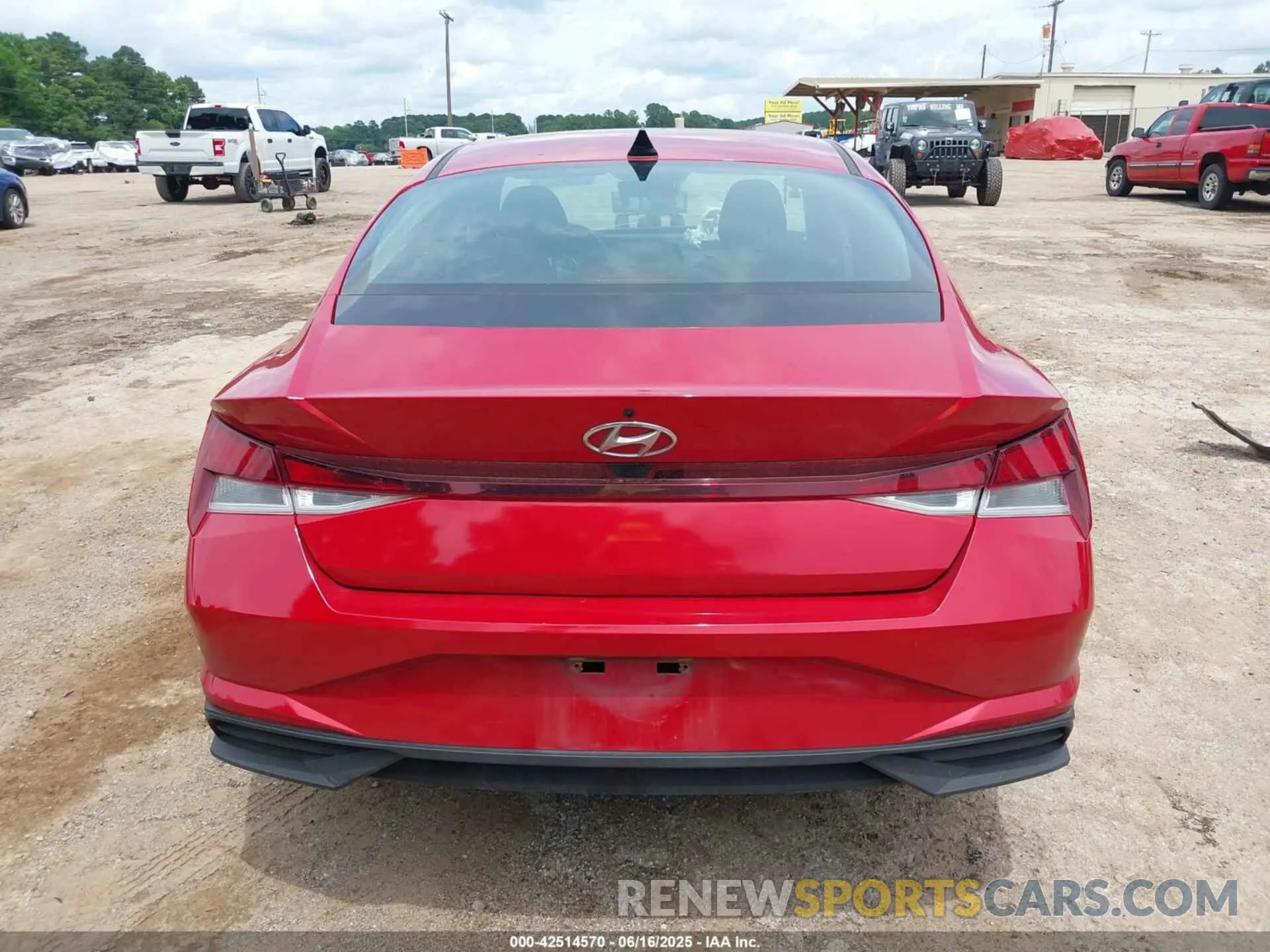 17 Photograph of a damaged car 5NPLL4AG6PH108725 HYUNDAI ELANTRA 2023