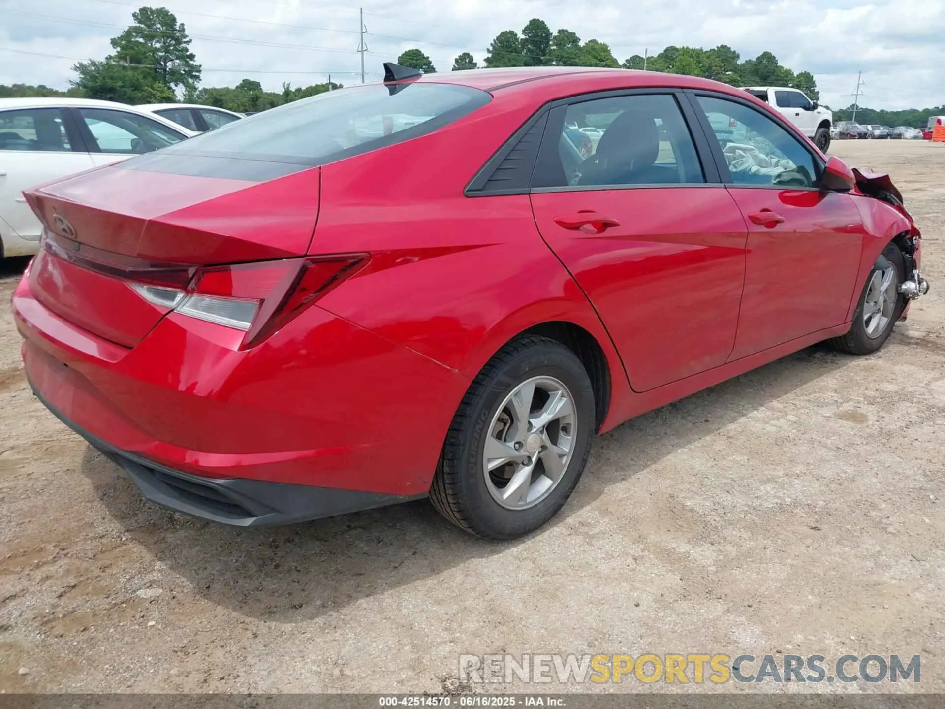 4 Photograph of a damaged car 5NPLL4AG6PH108725 HYUNDAI ELANTRA 2023