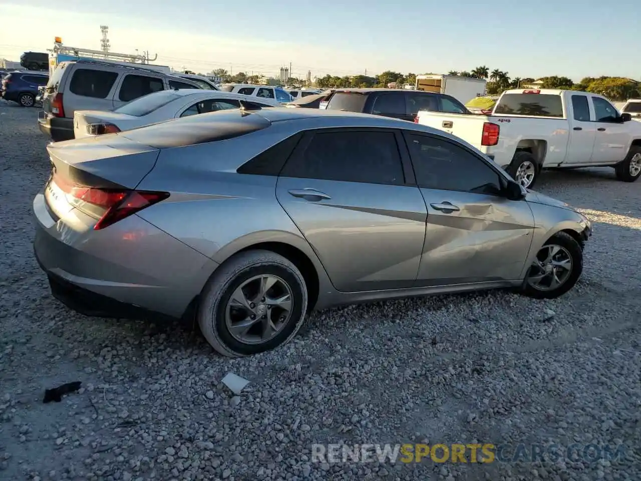 3 Photograph of a damaged car 5NPLL4AG8PH100996 HYUNDAI ELANTRA 2023