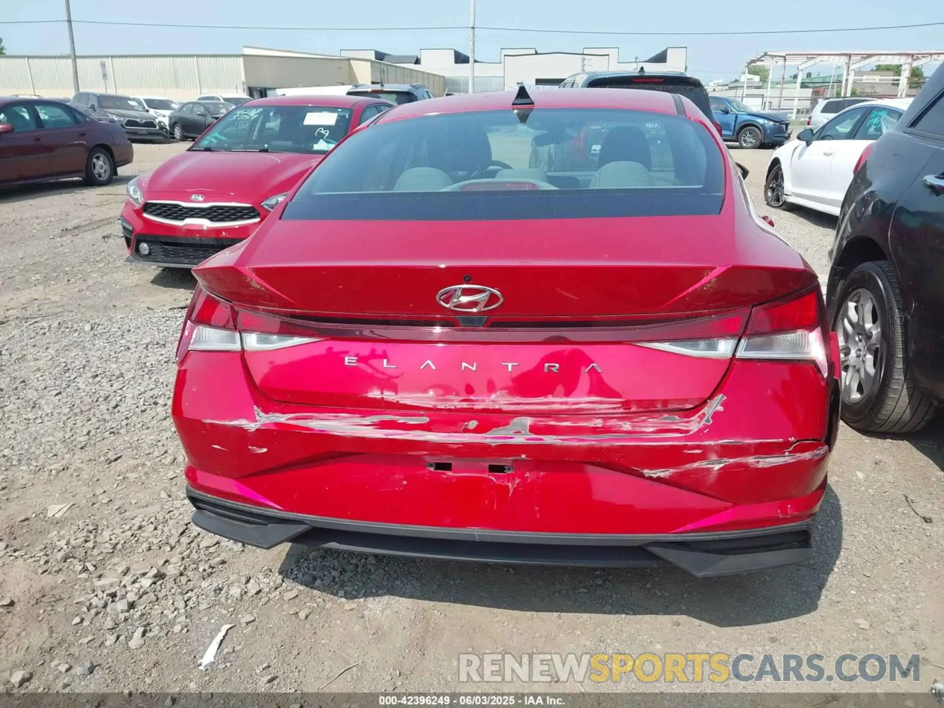 16 Photograph of a damaged car 5NPLL4AG8PH116583 HYUNDAI ELANTRA 2023