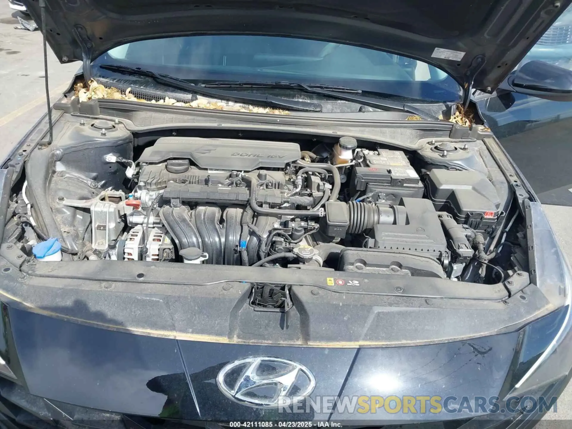 10 Photograph of a damaged car 5NPLM4AG0PH094124 HYUNDAI ELANTRA 2023