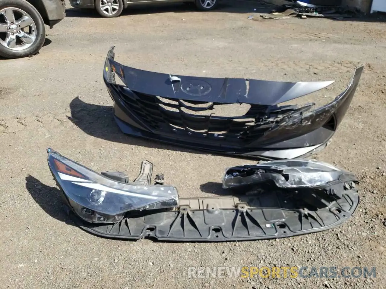 12 Photograph of a damaged car 5NPLM4AG0PH101931 HYUNDAI ELANTRA 2023