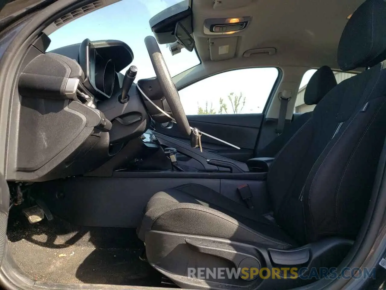 7 Photograph of a damaged car 5NPLM4AG0PH101931 HYUNDAI ELANTRA 2023