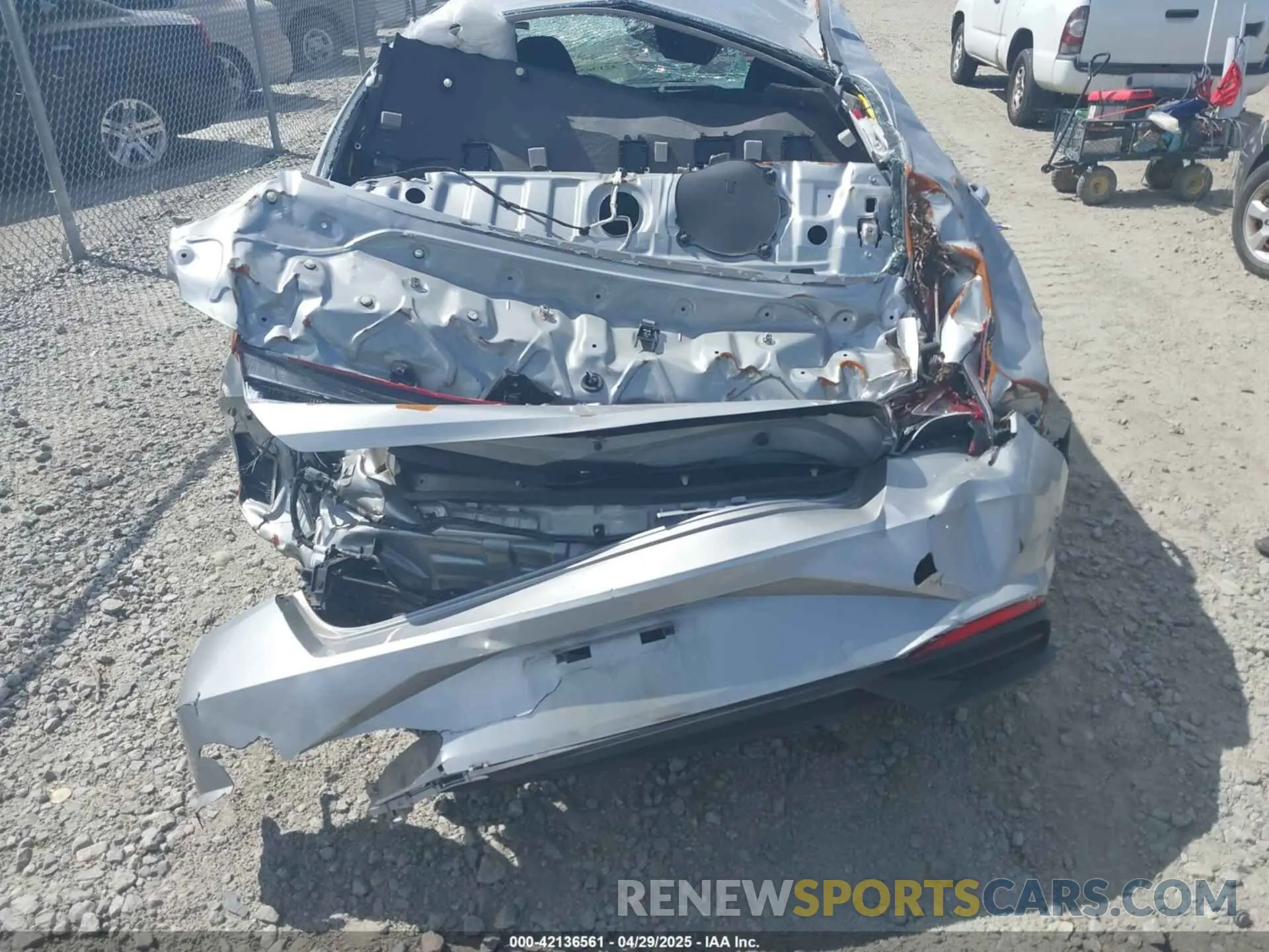 16 Photograph of a damaged car 5NPLM4AG0PH102075 HYUNDAI ELANTRA 2023