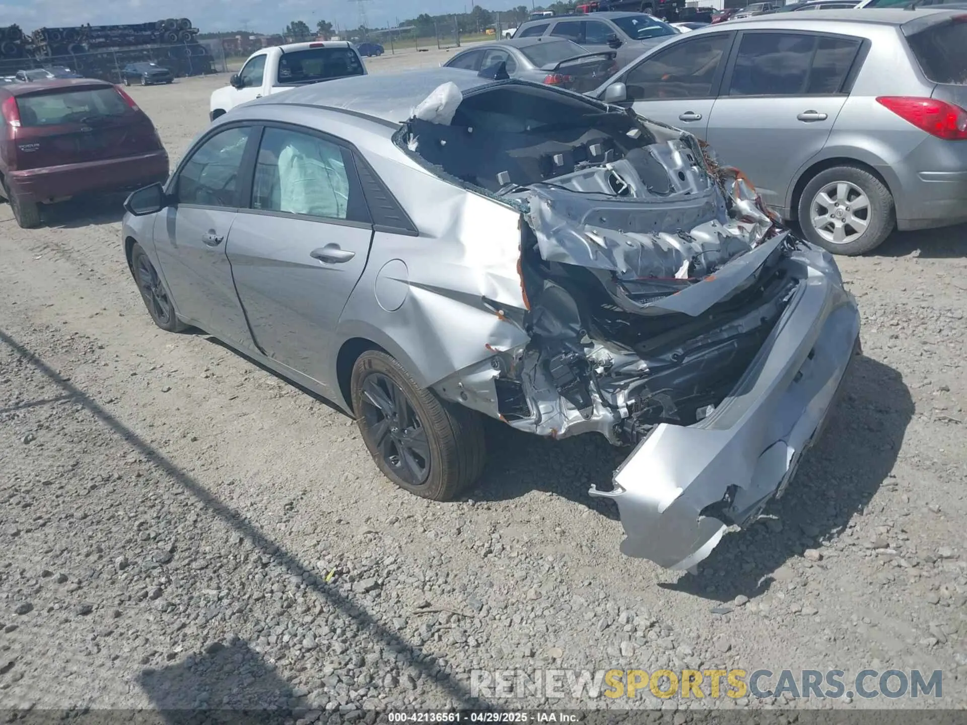 3 Photograph of a damaged car 5NPLM4AG0PH102075 HYUNDAI ELANTRA 2023