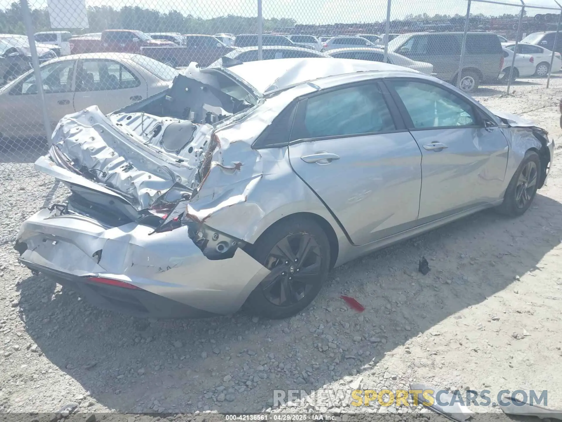 4 Photograph of a damaged car 5NPLM4AG0PH102075 HYUNDAI ELANTRA 2023