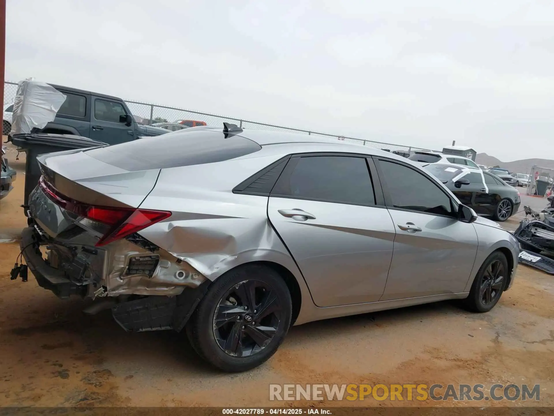 13 Photograph of a damaged car 5NPLM4AG0PH103047 HYUNDAI ELANTRA 2023