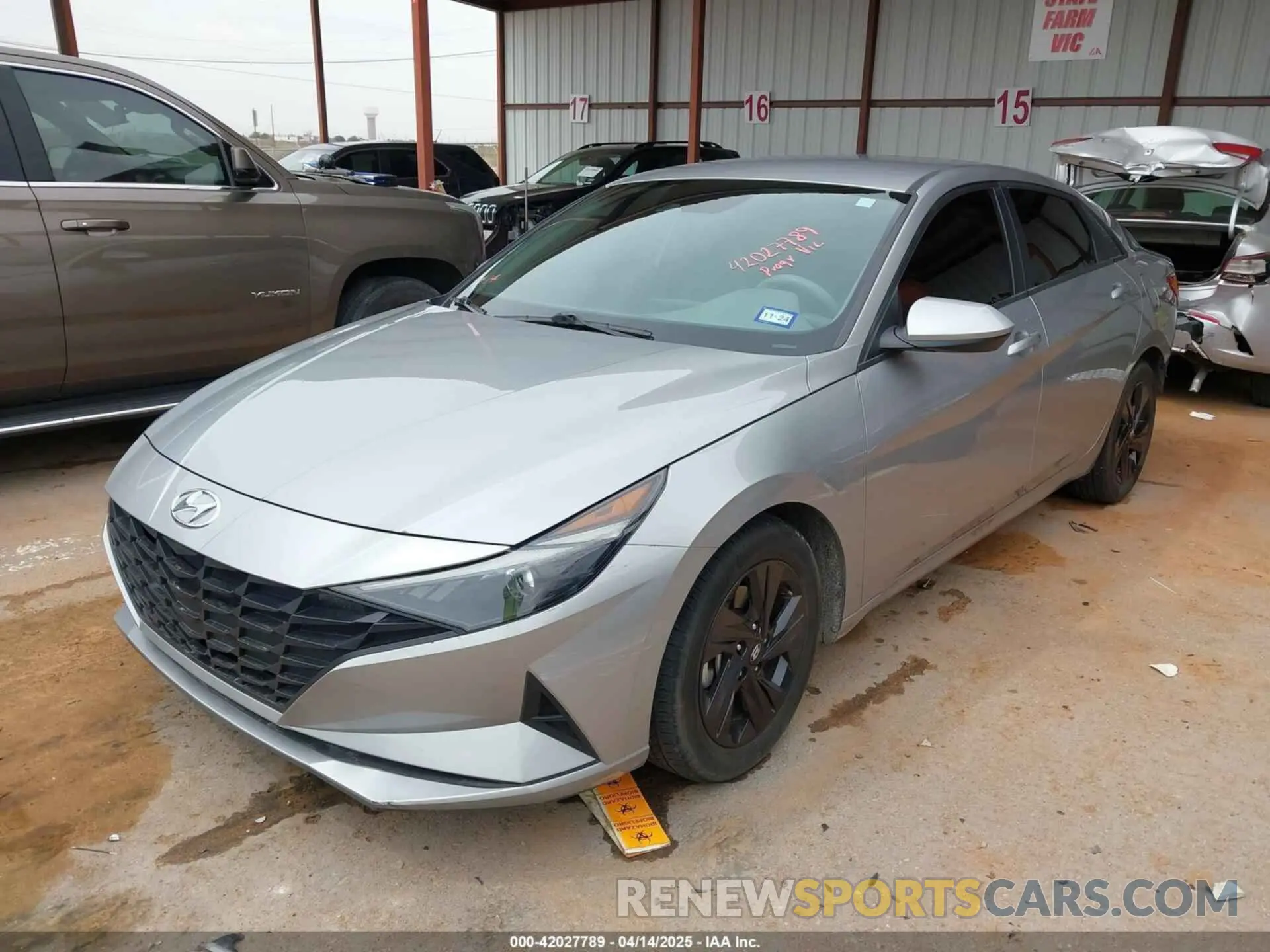 2 Photograph of a damaged car 5NPLM4AG0PH103047 HYUNDAI ELANTRA 2023