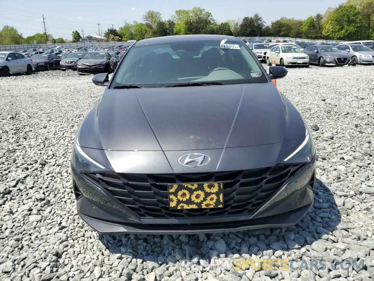 5 Photograph of a damaged car 5NPLM4AG0PH113335 HYUNDAI ELANTRA 2023
