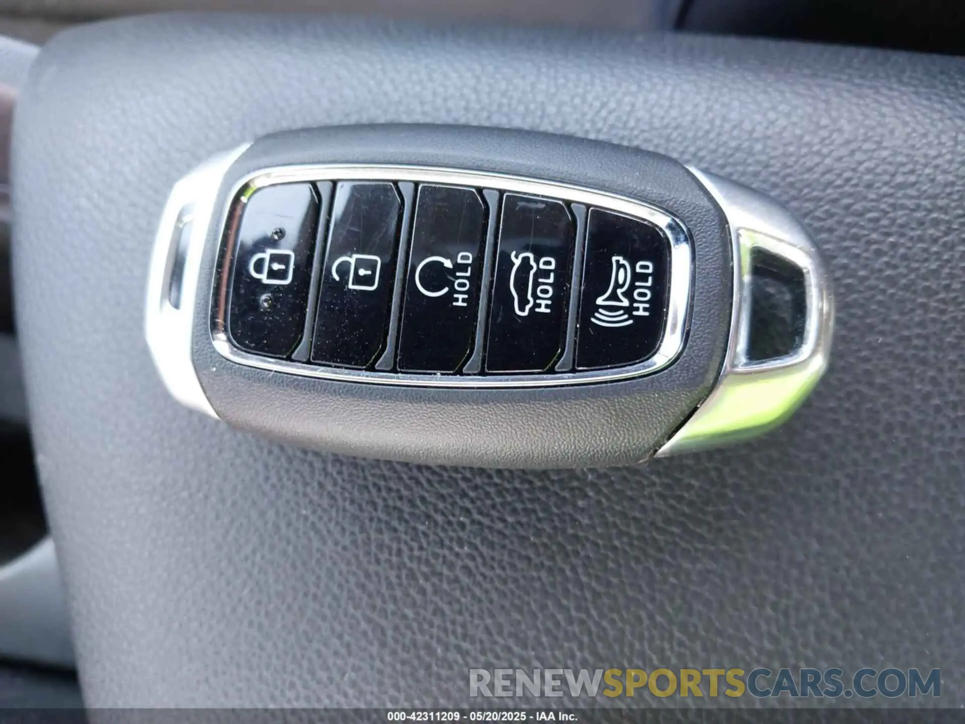 11 Photograph of a damaged car 5NPLM4AG0PH117112 HYUNDAI ELANTRA 2023