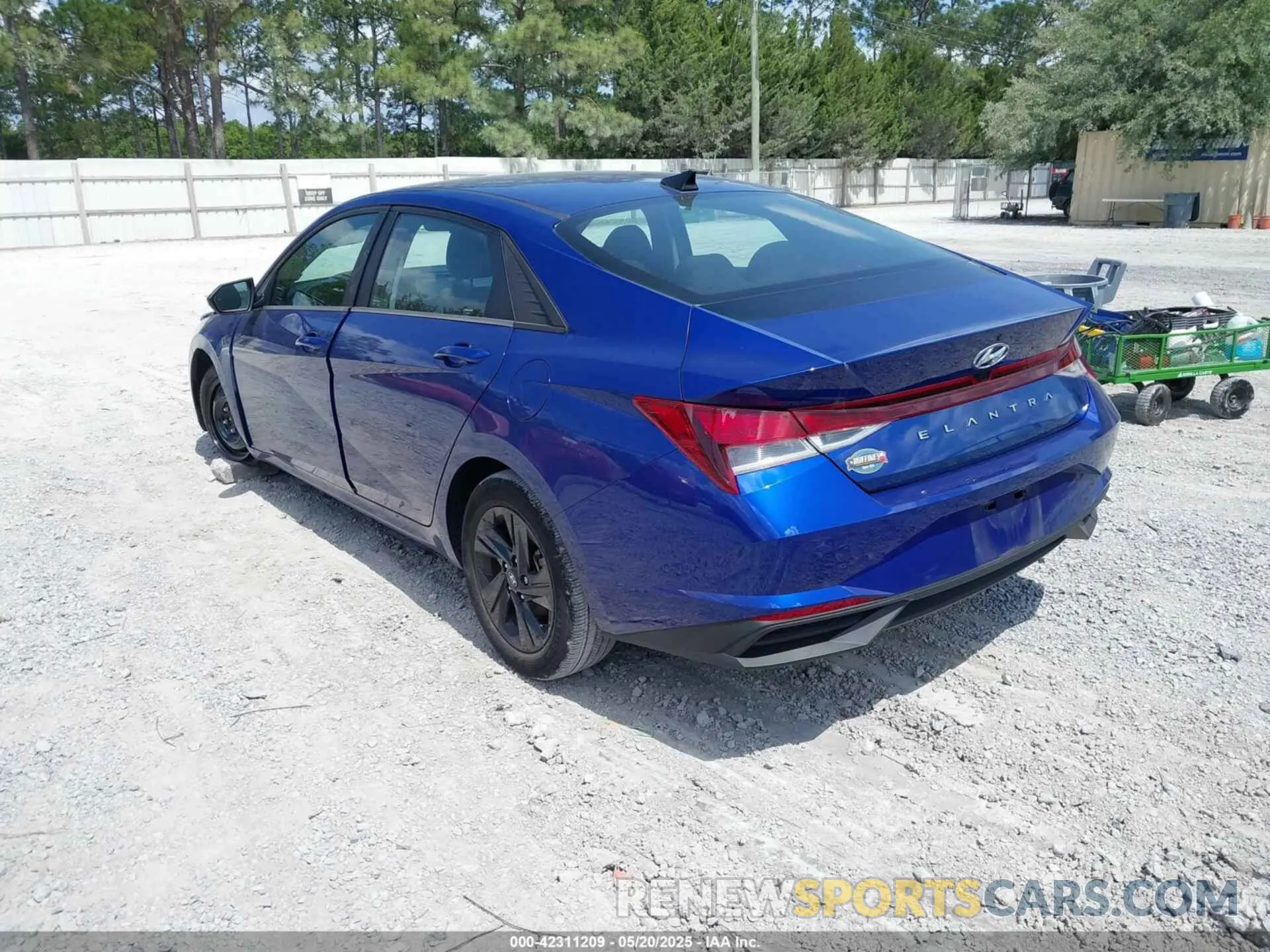 3 Photograph of a damaged car 5NPLM4AG0PH117112 HYUNDAI ELANTRA 2023