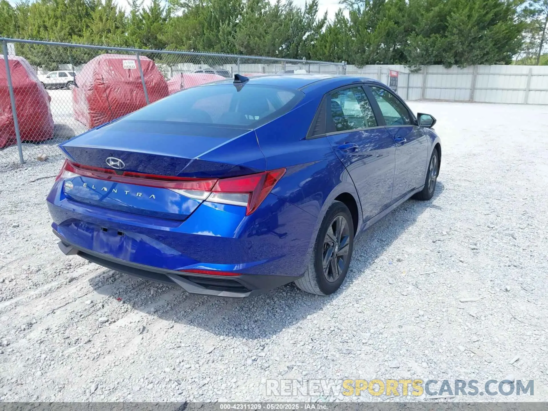 4 Photograph of a damaged car 5NPLM4AG0PH117112 HYUNDAI ELANTRA 2023