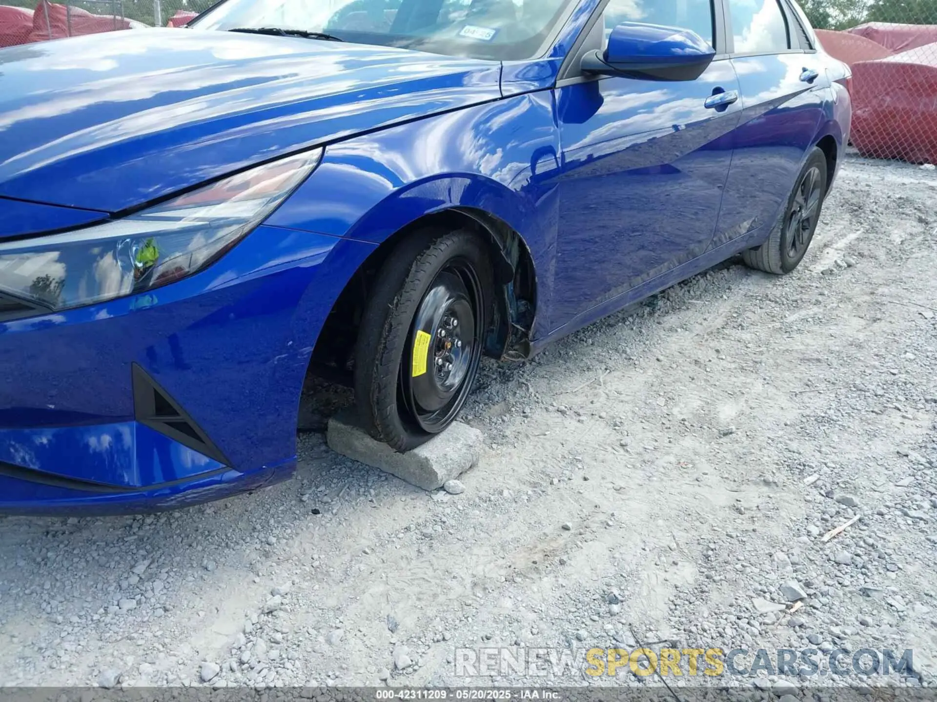 6 Photograph of a damaged car 5NPLM4AG0PH117112 HYUNDAI ELANTRA 2023