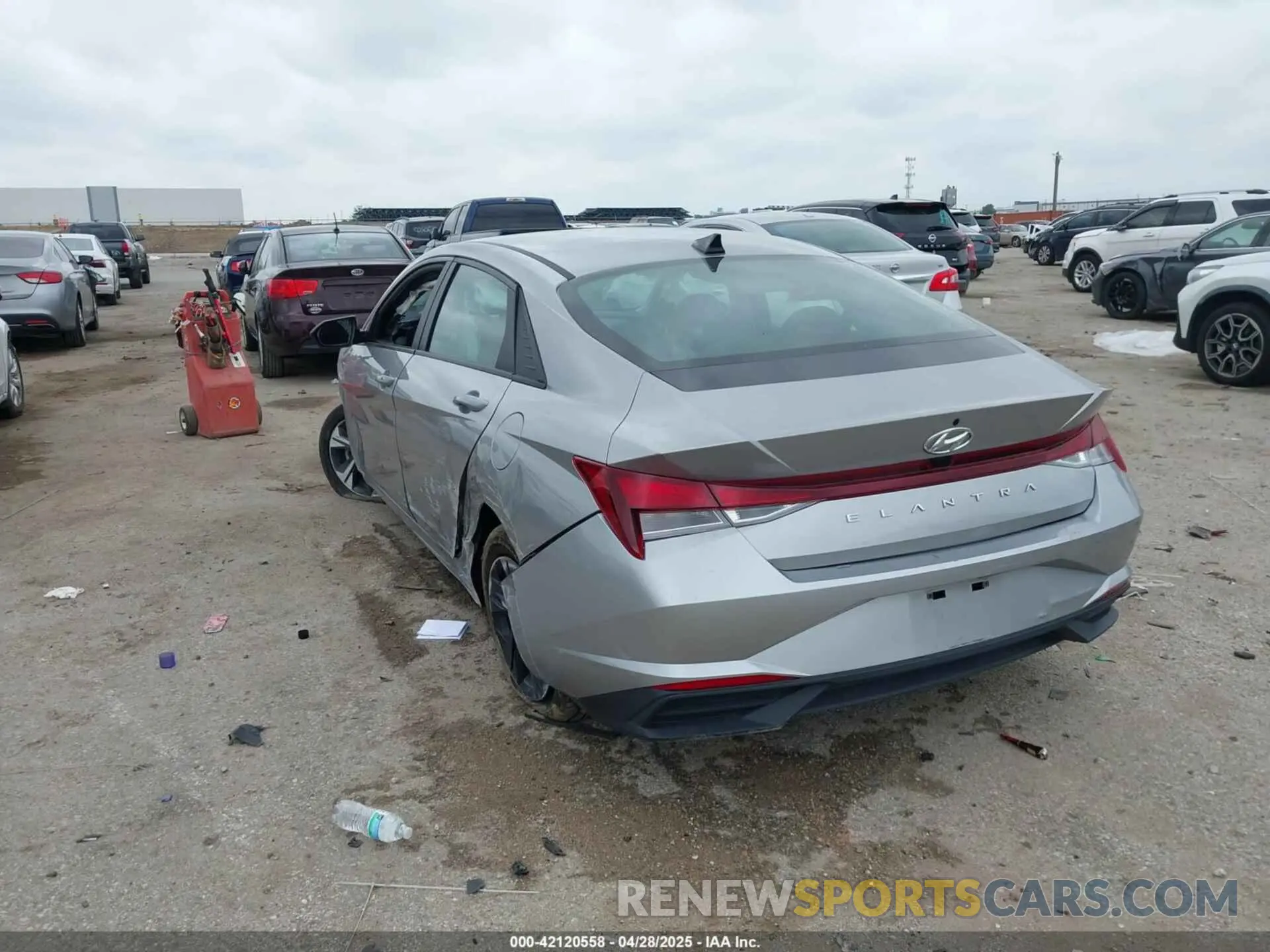 3 Photograph of a damaged car 5NPLM4AG1PH103915 HYUNDAI ELANTRA 2023