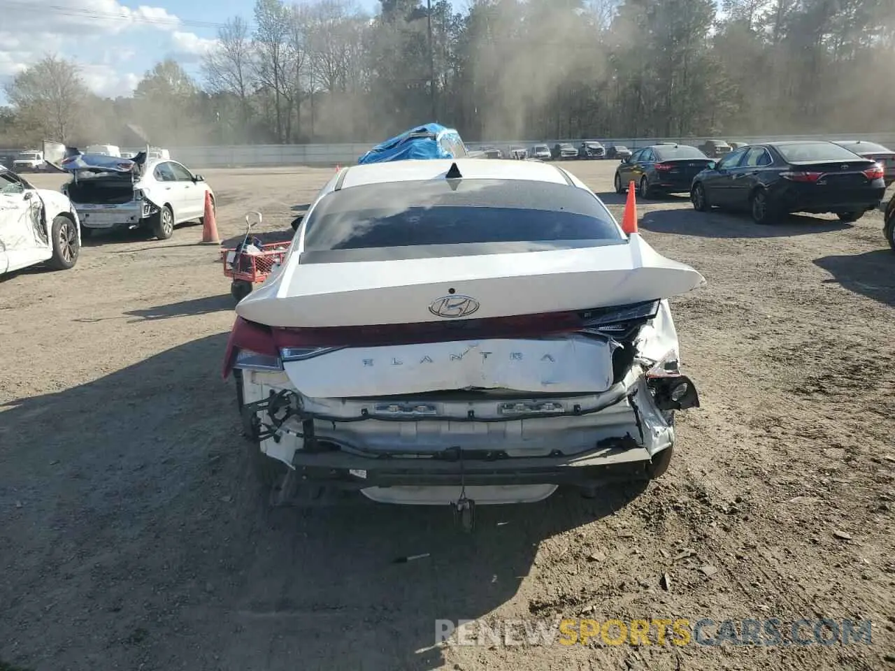 6 Photograph of a damaged car 5NPLM4AG2PH108167 HYUNDAI ELANTRA 2023