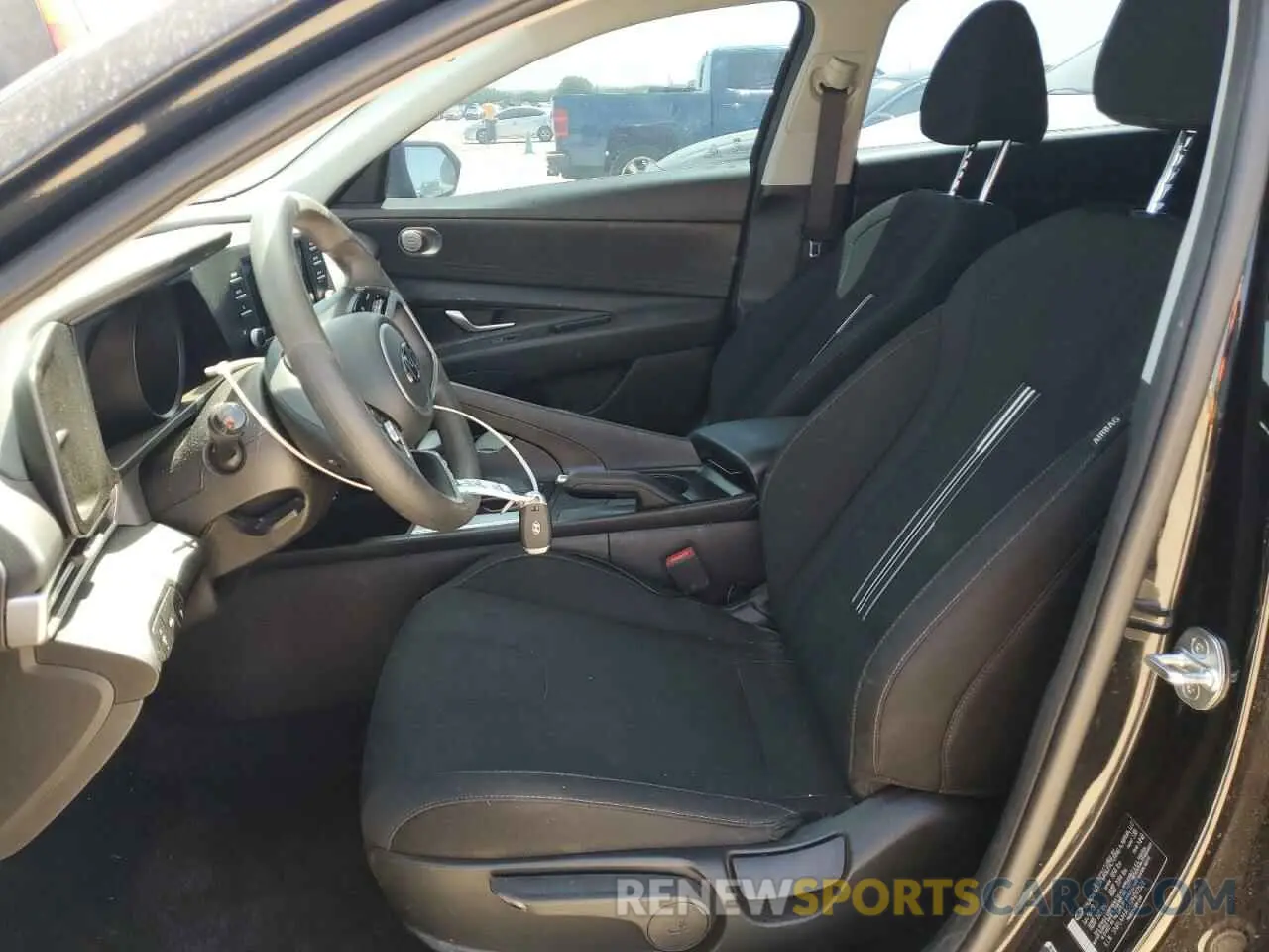 7 Photograph of a damaged car 5NPLM4AG3PH092528 HYUNDAI ELANTRA 2023