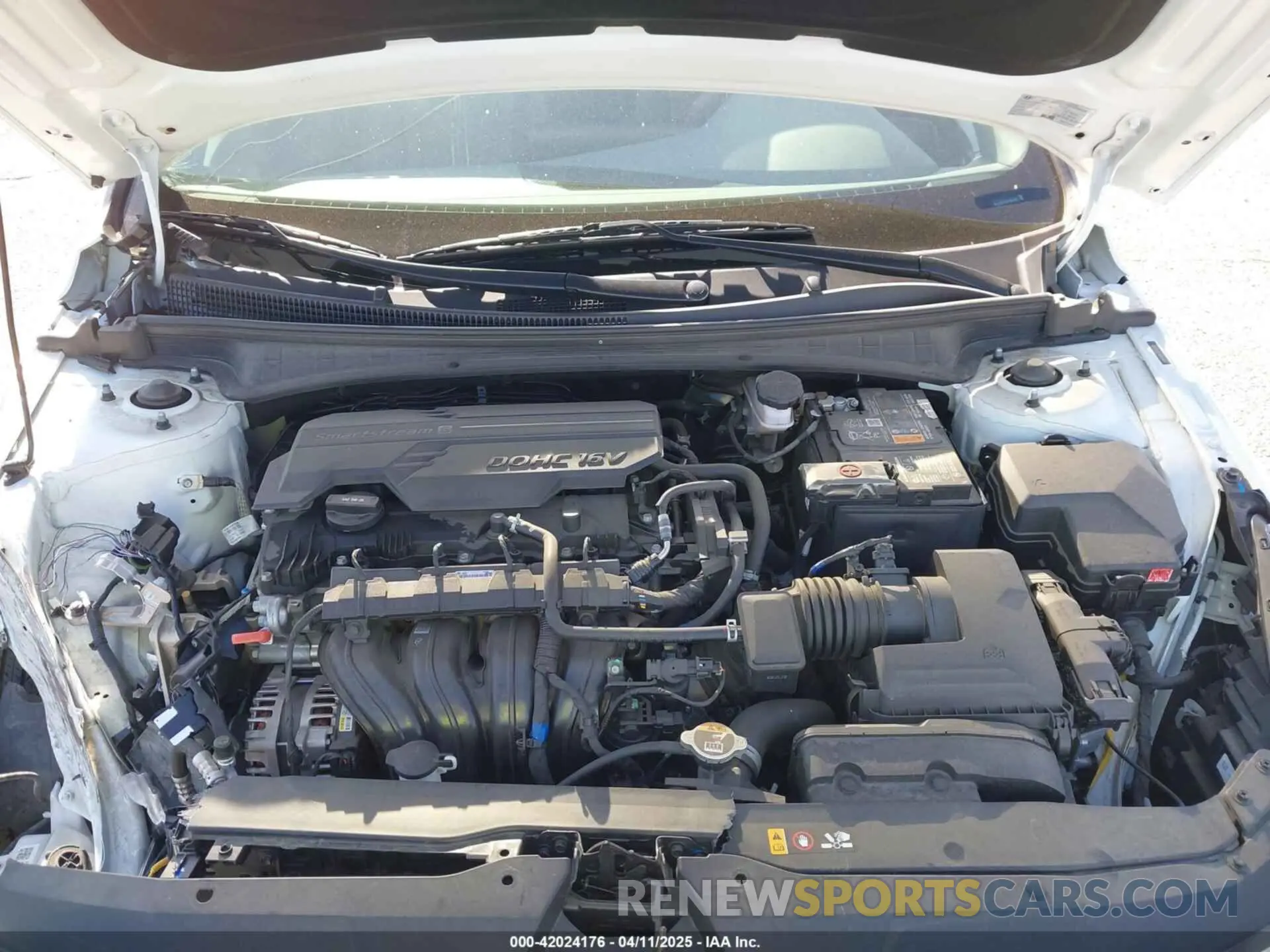 10 Photograph of a damaged car 5NPLM4AG3PH095509 HYUNDAI ELANTRA 2023