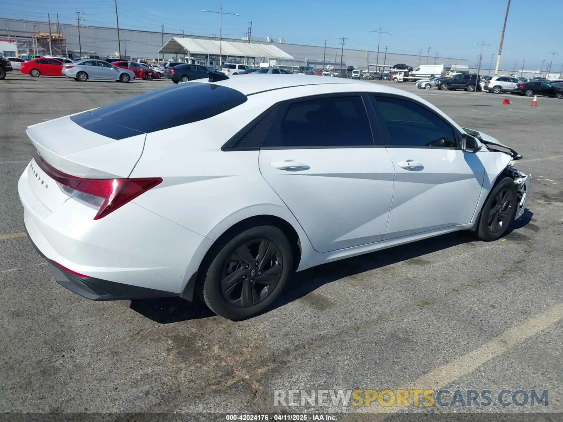 4 Photograph of a damaged car 5NPLM4AG3PH095509 HYUNDAI ELANTRA 2023