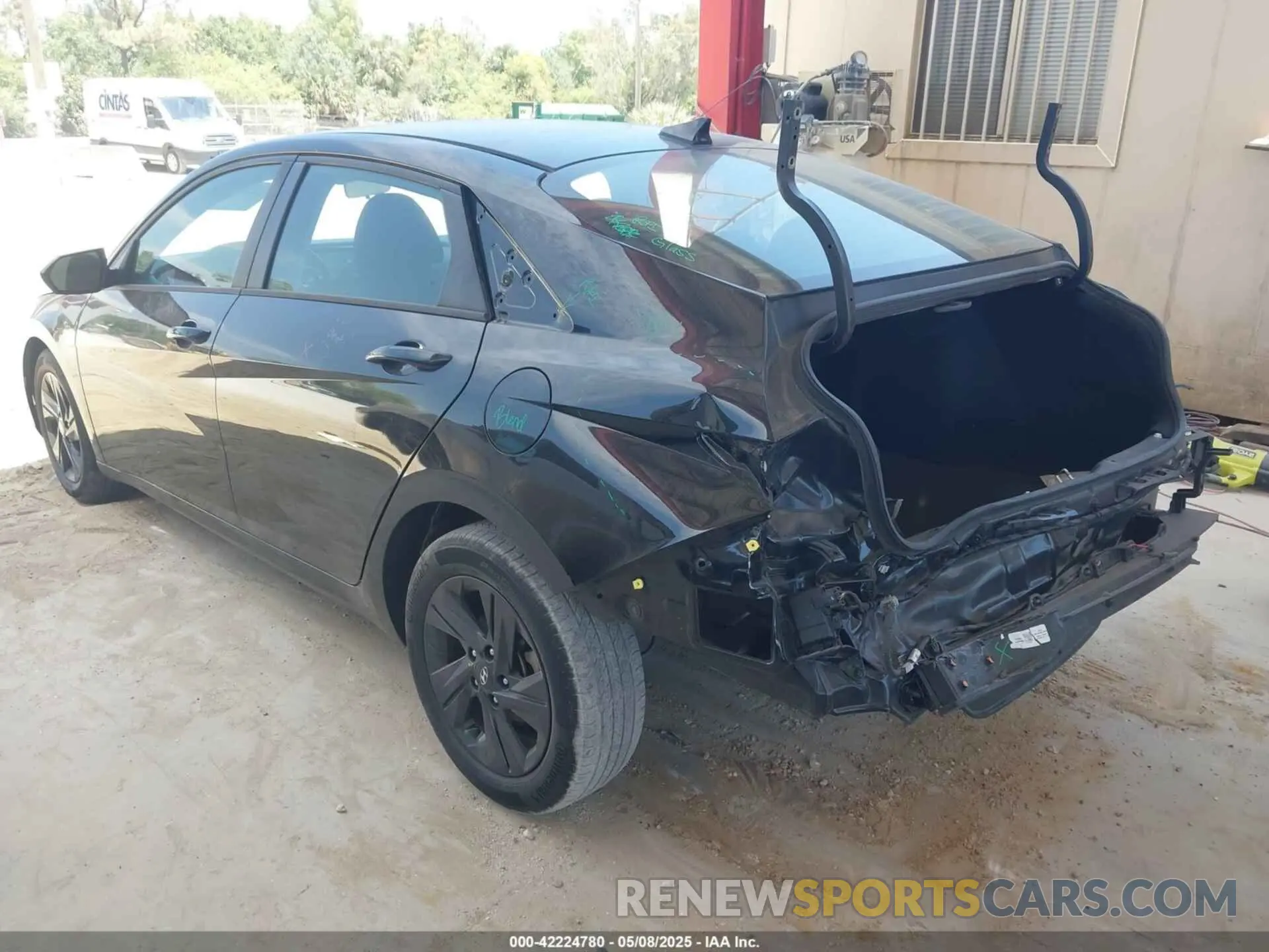 3 Photograph of a damaged car 5NPLM4AG3PH103012 HYUNDAI ELANTRA 2023