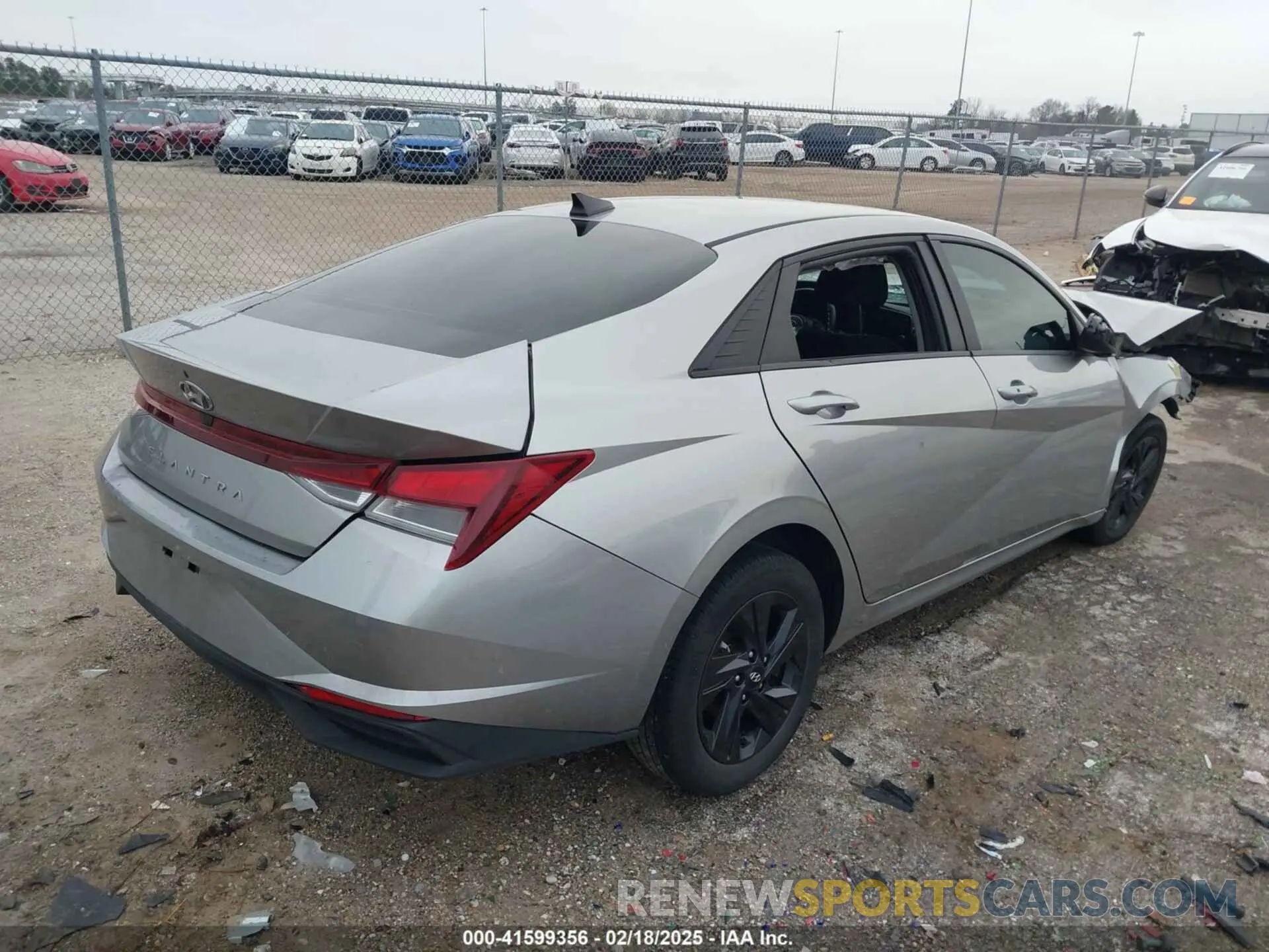 4 Photograph of a damaged car 5NPLM4AG3PH104760 HYUNDAI ELANTRA 2023