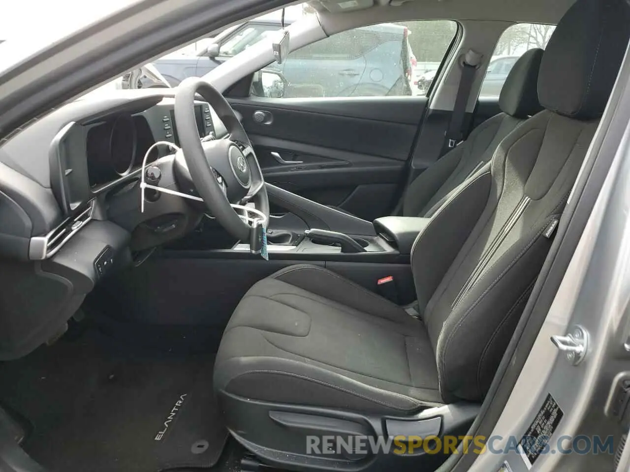 7 Photograph of a damaged car 5NPLM4AG3PH117279 HYUNDAI ELANTRA 2023